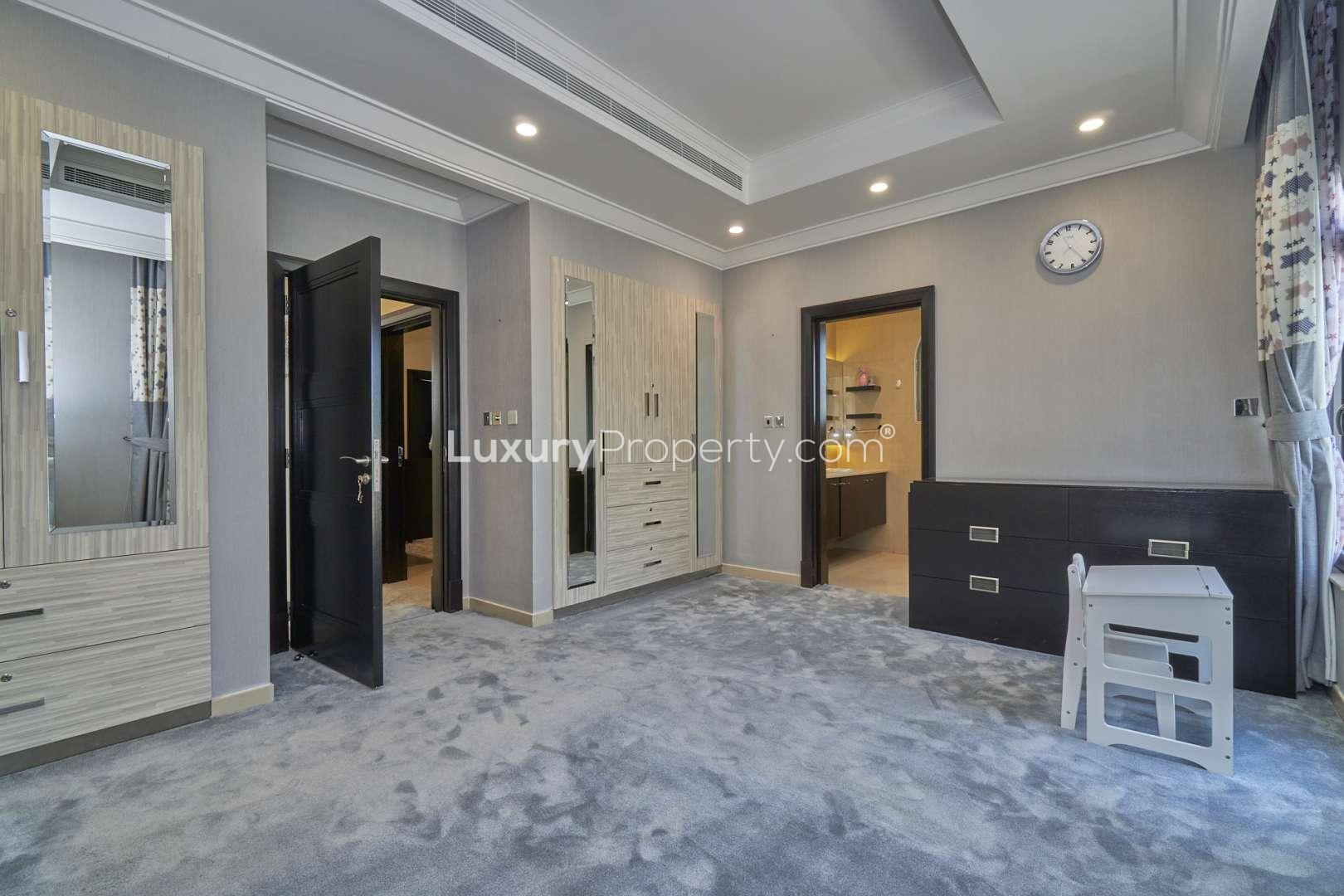 Luxurious living room in 6-bedroom villa on Palm Jumeirah with stunning skyline views