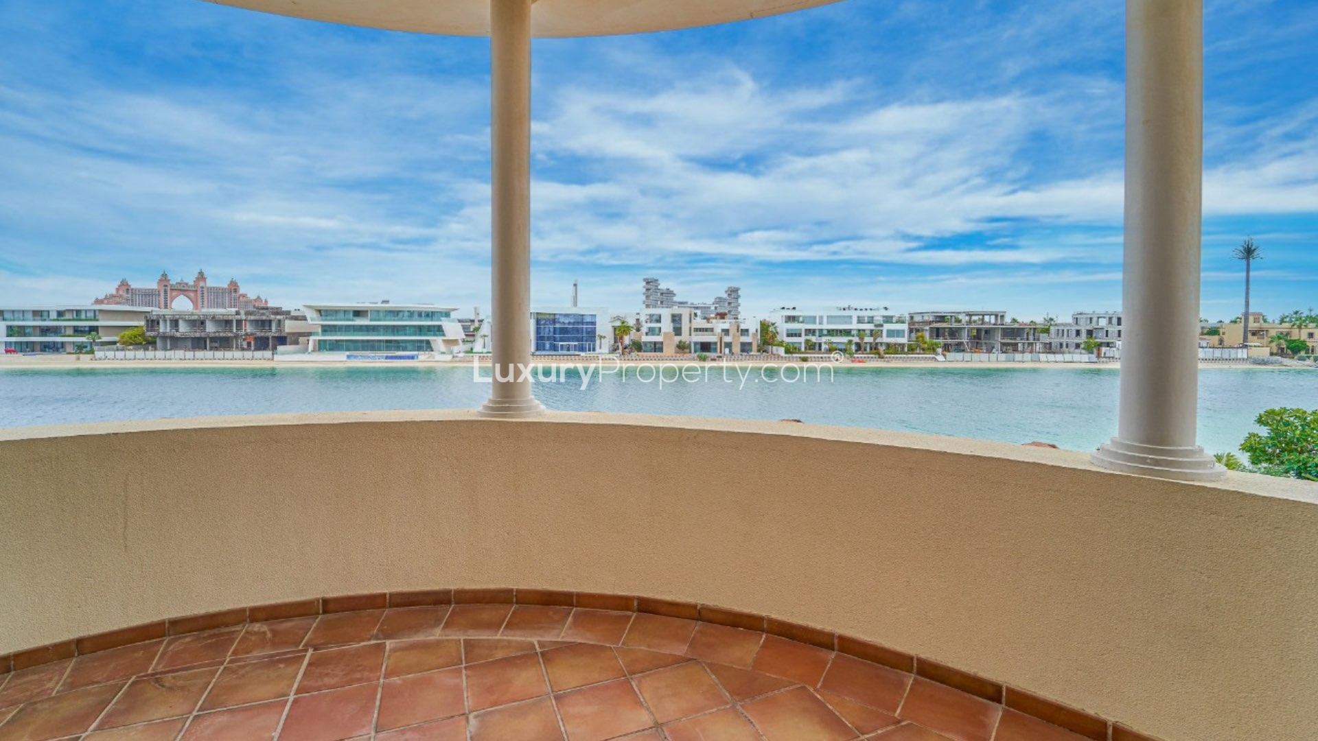 Beachfront view from 5-bedroom villa on Palm Jumeirah, Signature Villas, available for rent