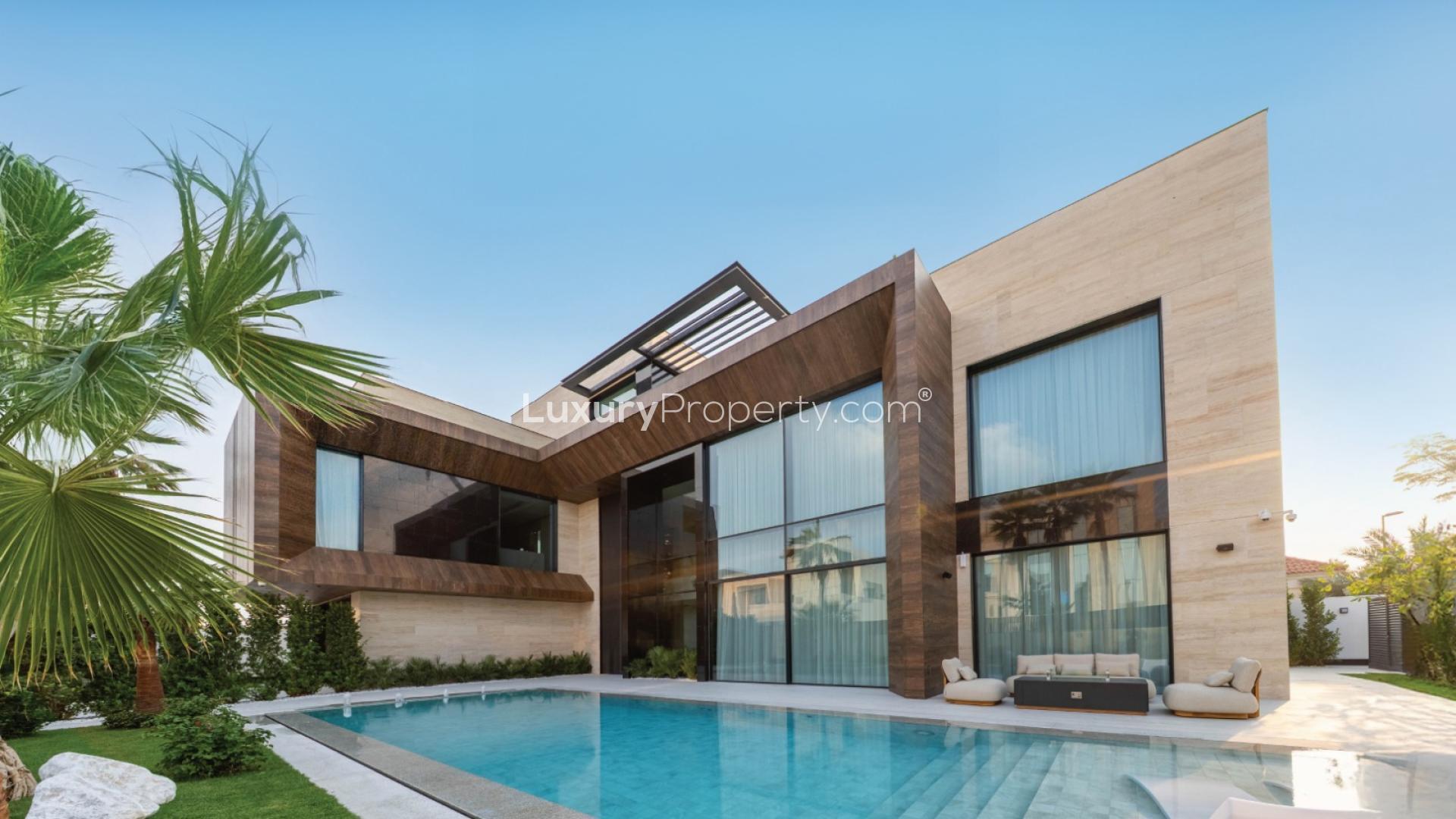 Spacious Six bedroom villa for sale in Naia at Pearl Jumeirah