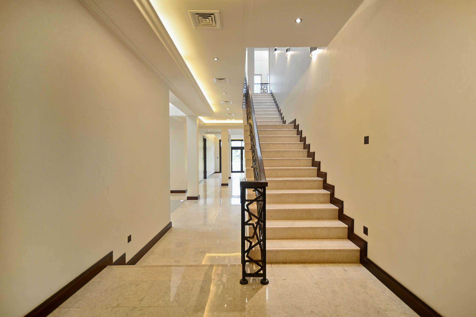 Luxurious 6-bedroom villa with scenic pond view in Ajman Uptown Villas, Al Barari