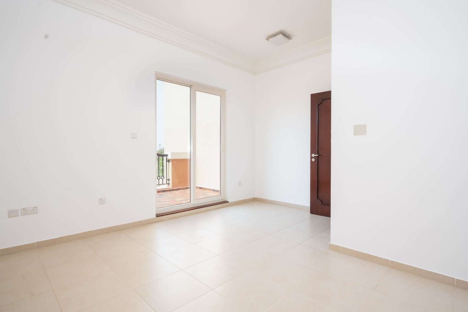 Golf course view near six-bedroom villa in Victory Heights, Dubai Sports City