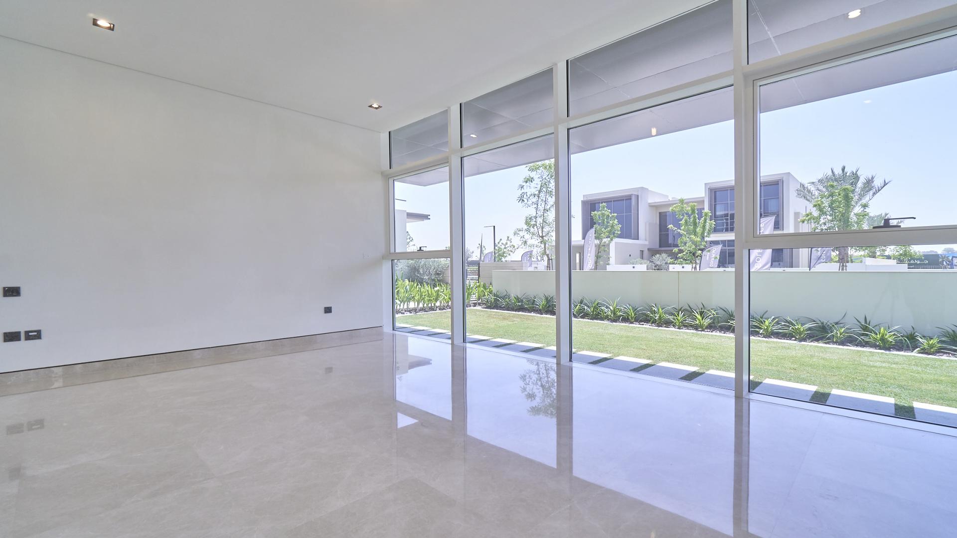 Spacious open-plan living area in brand new villa, Golf Place, Dubai Hills Estate