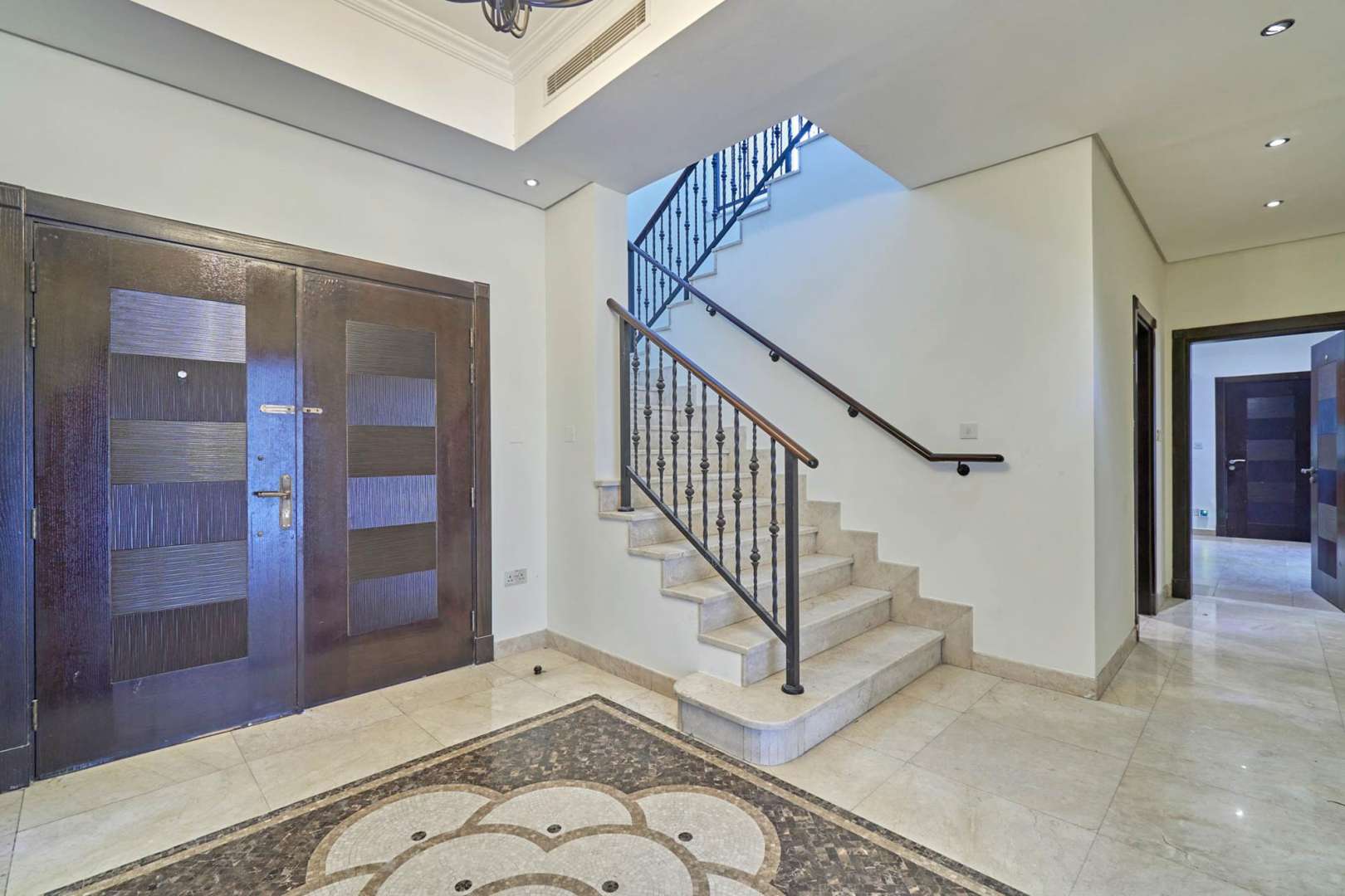 Floor plan of luxurious 6-bedroom villa in Al Furjan, North Village, with park views