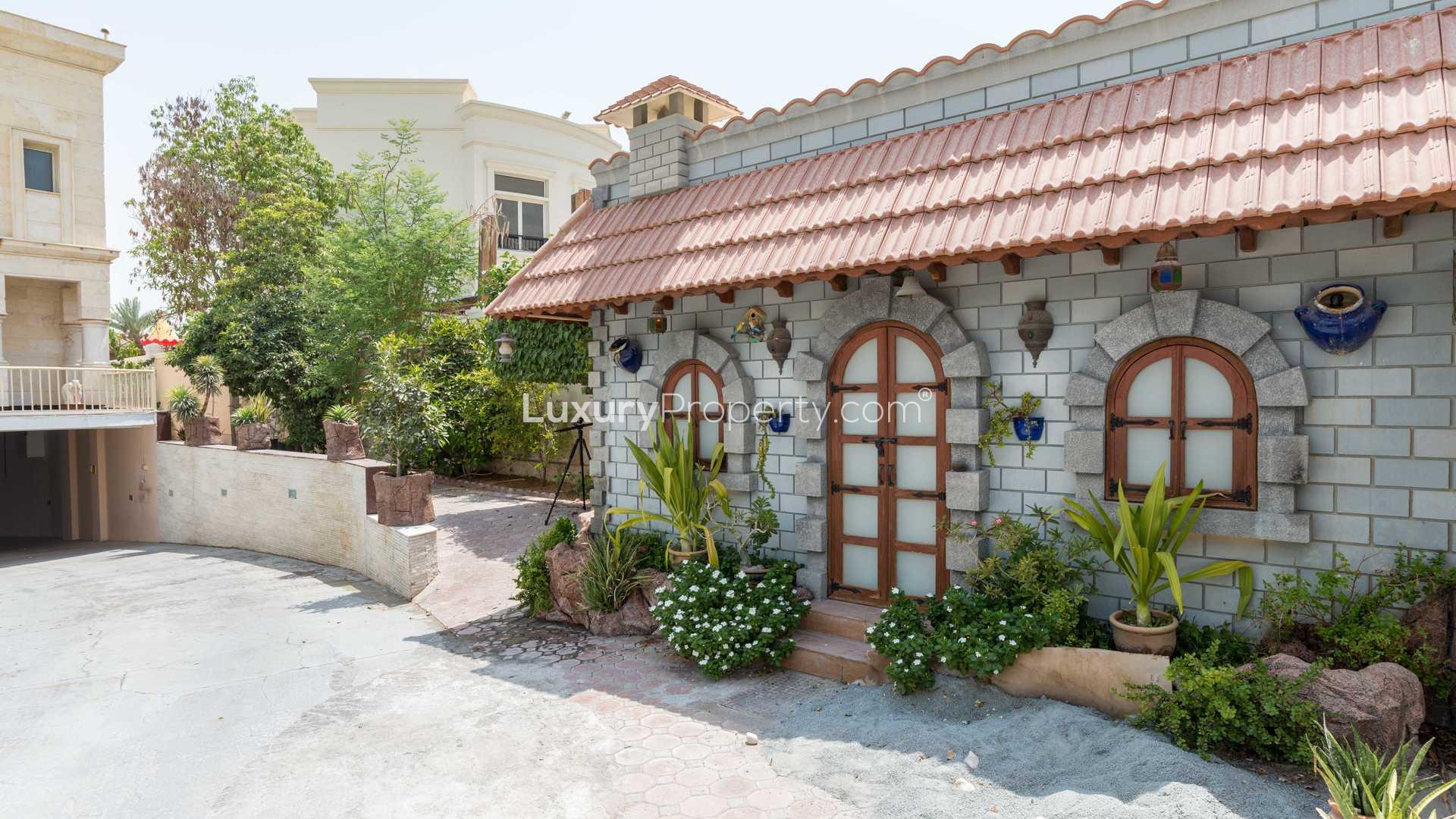 Splendid 6 Bedroom Vaastu Compliant Villa for Sale, Sector R