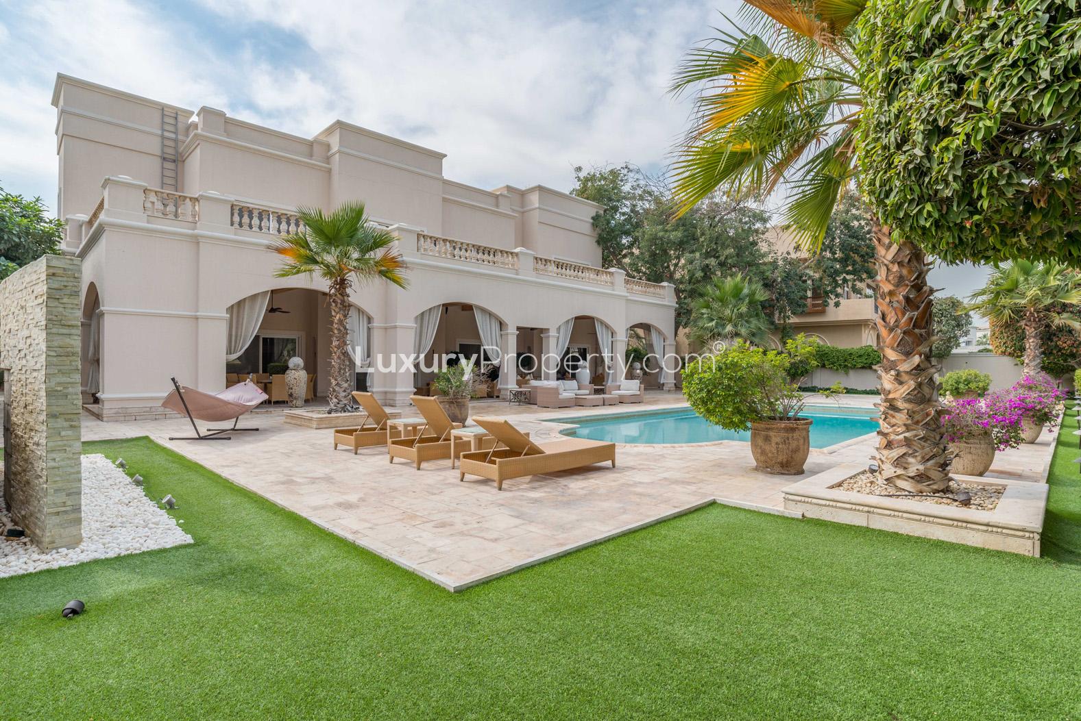 Marvelous 6 Bedroom Villa for Sale in Sector V, Dubai