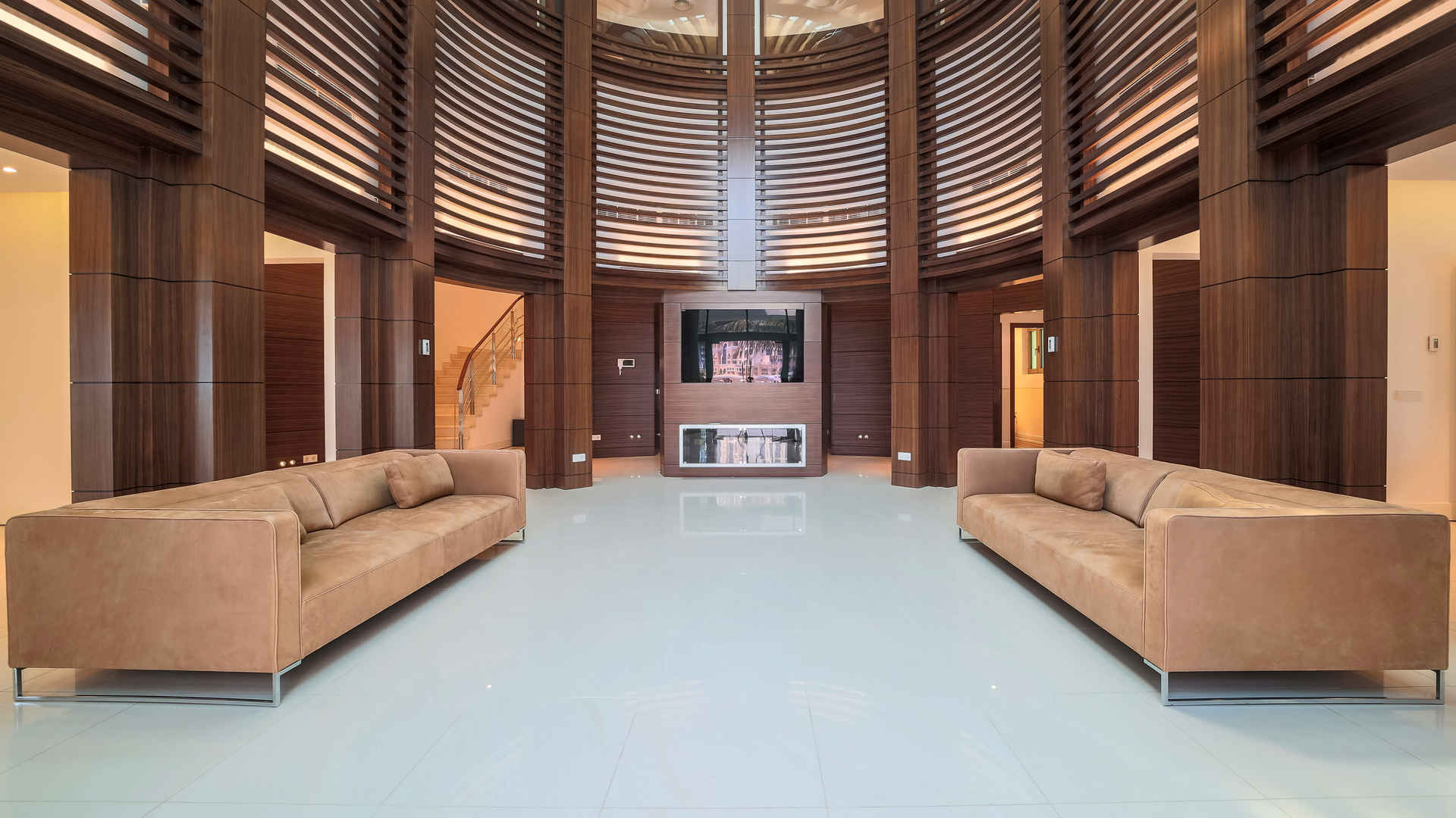 Modern 6-Bed Villa with Pool, Palm Jumeirah, Sea and Marina Skyline Views