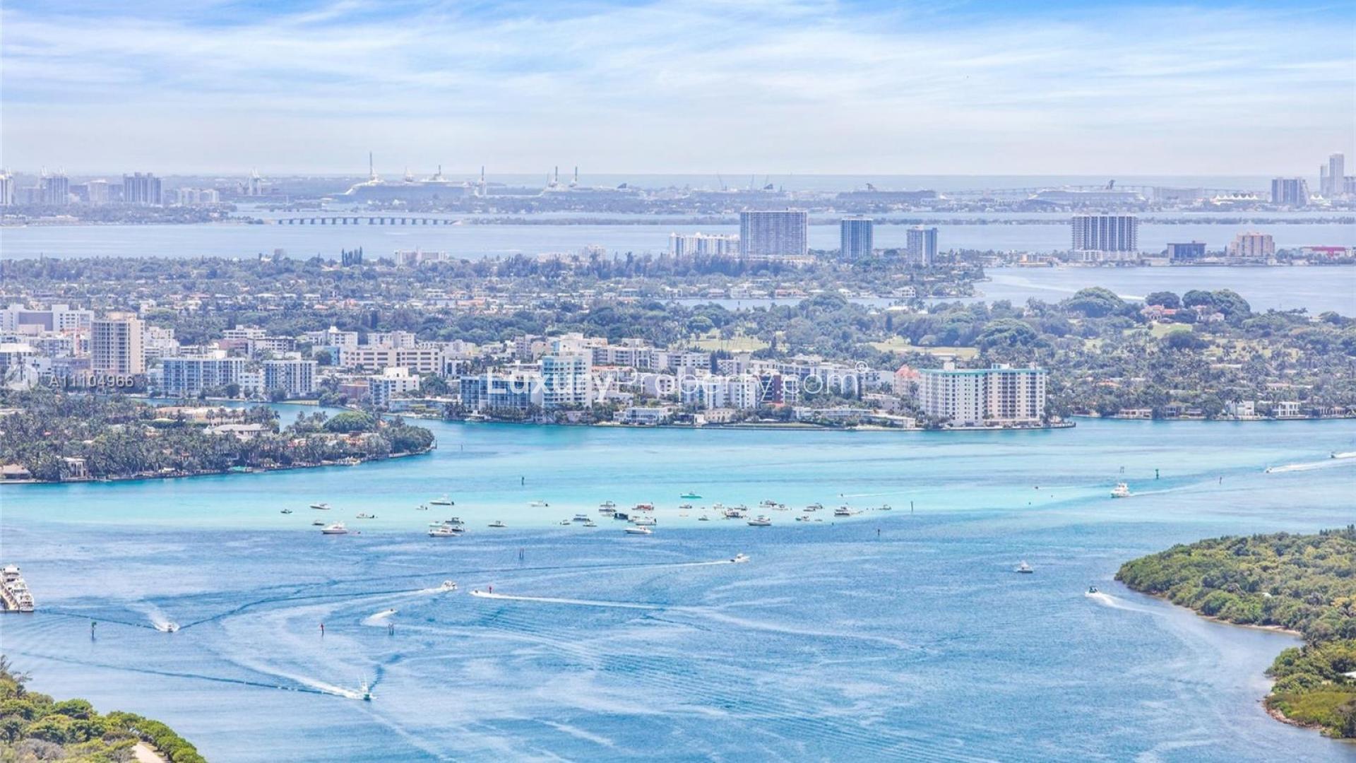 Ocean view from Miami oceanfront penthouse at 16901 Collins Ave, luxury villa for sale