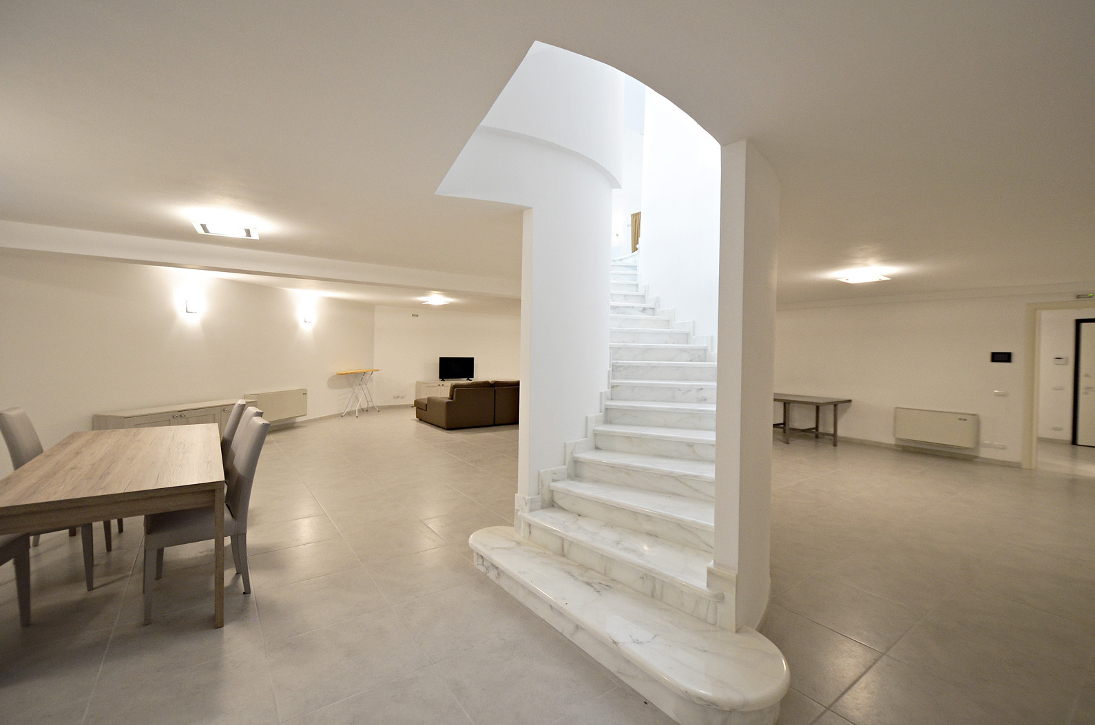 Luxurious six-bedroom villa exterior in Villa Botticelli, Lucca, for sale