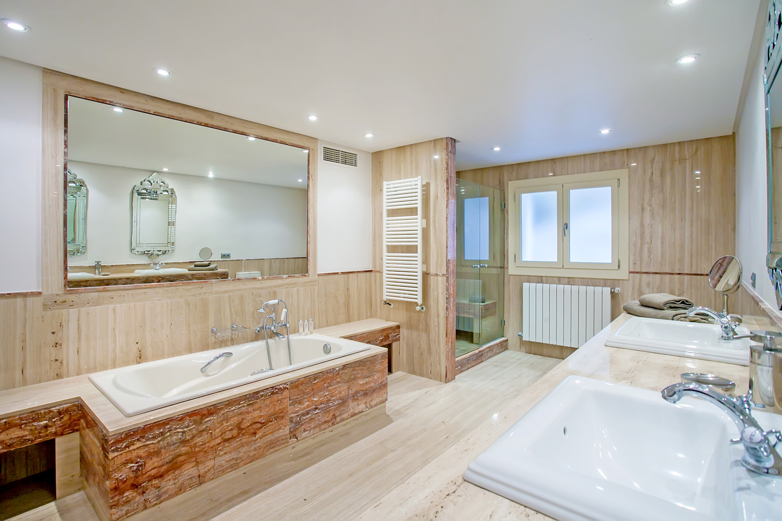 Luxurious bedroom with terrace view in Villa Kerida, Port d' Andratx, Mallorca