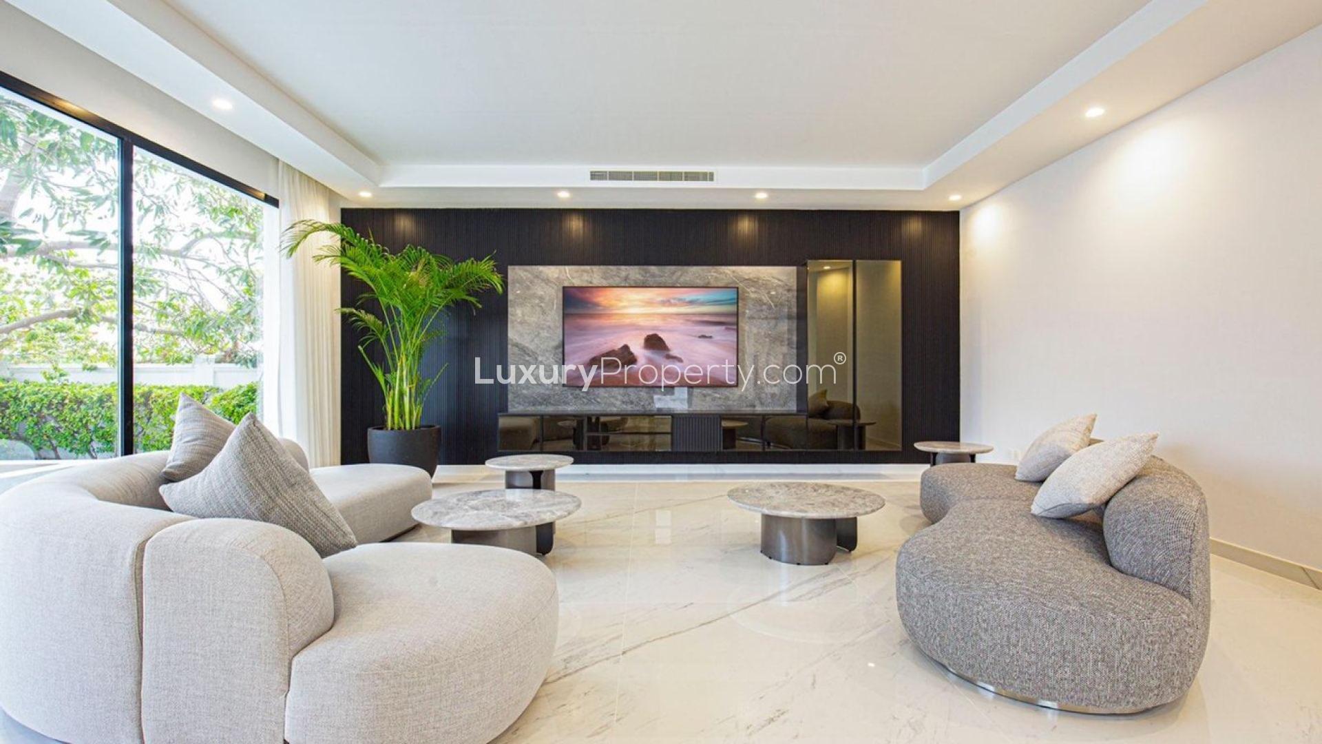 Contemporary living room in upgraded beachfront villa, Palm Jumeirah Signature Villas for rent
