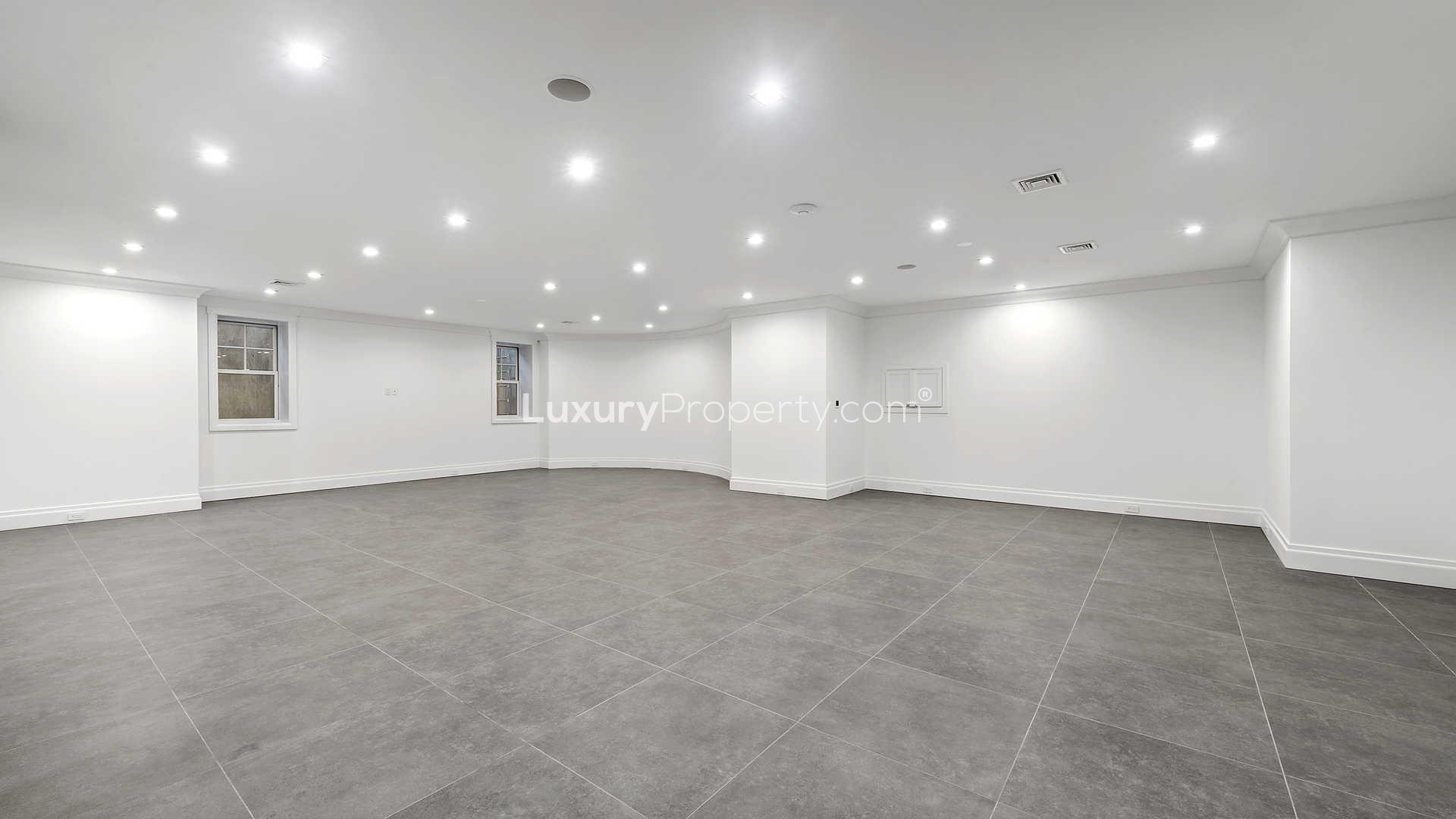 Empty room in luxury villa, North Haven, Hamptons, featuring modern design and spacious layout