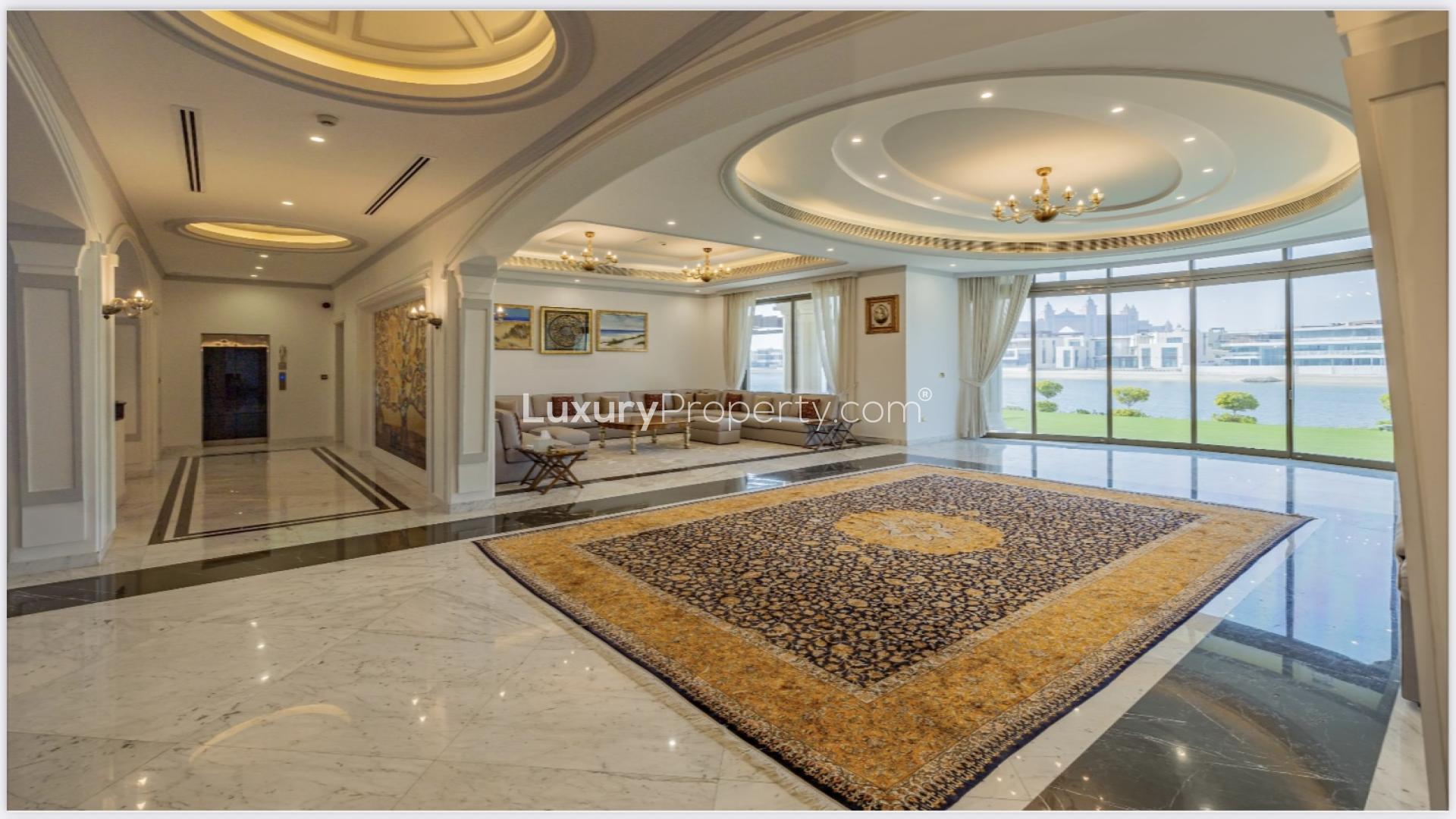 Luxury 7-bedroom villa on Palm Jumeirah, Signature Villas, Frond J, for sale
