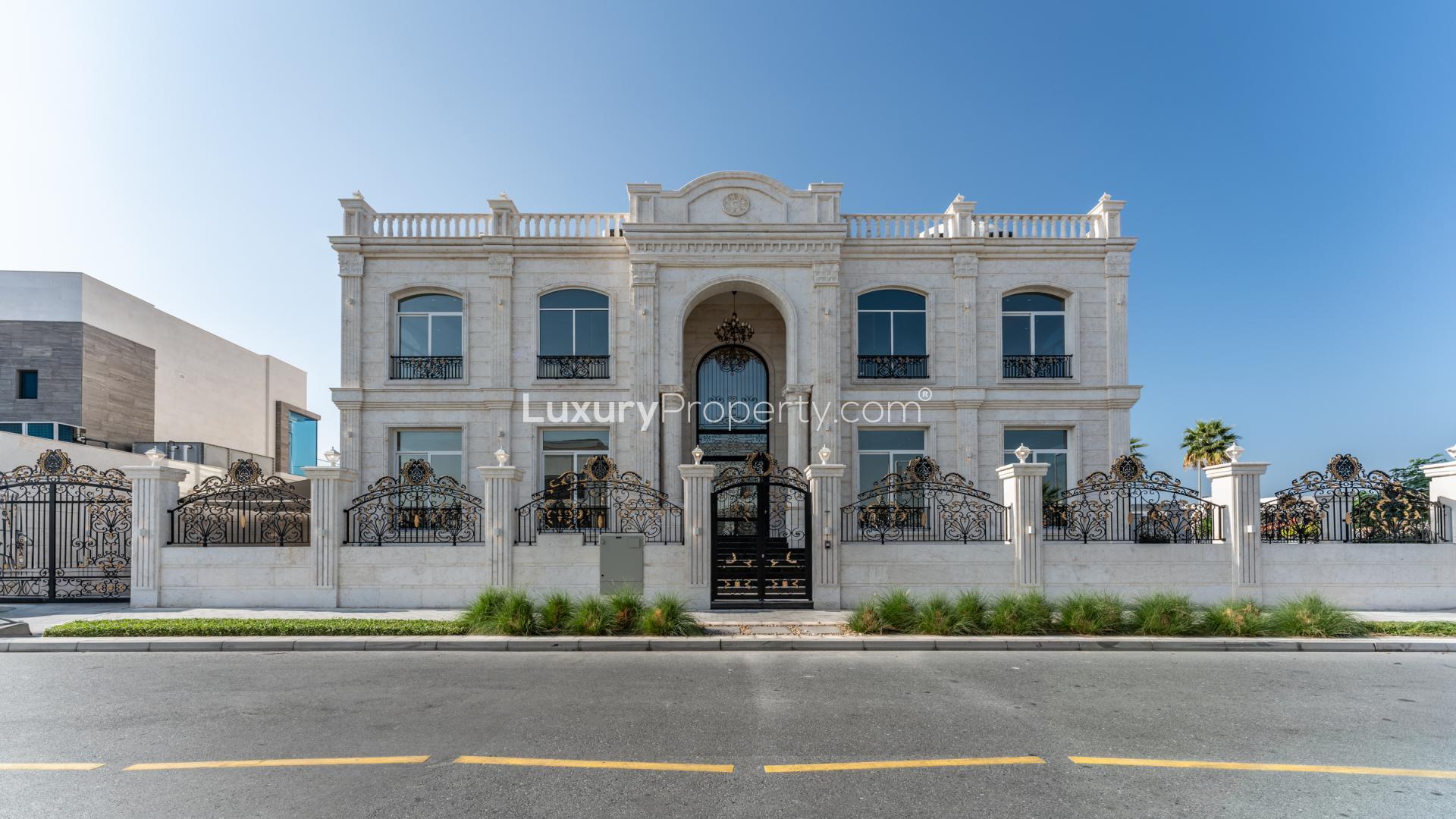 Exclusive 7-Bed Luxury Home for Sale in Pearl Jumeirah, Dubai