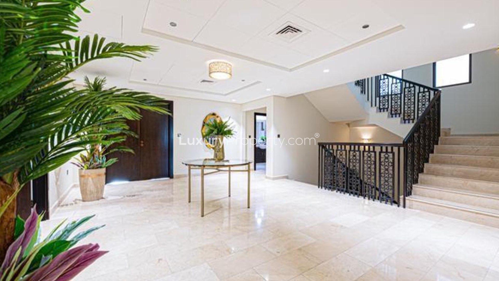 Luxurious villa with private pool and sea view in Palm Jumeirah, Kingdom of Sheba