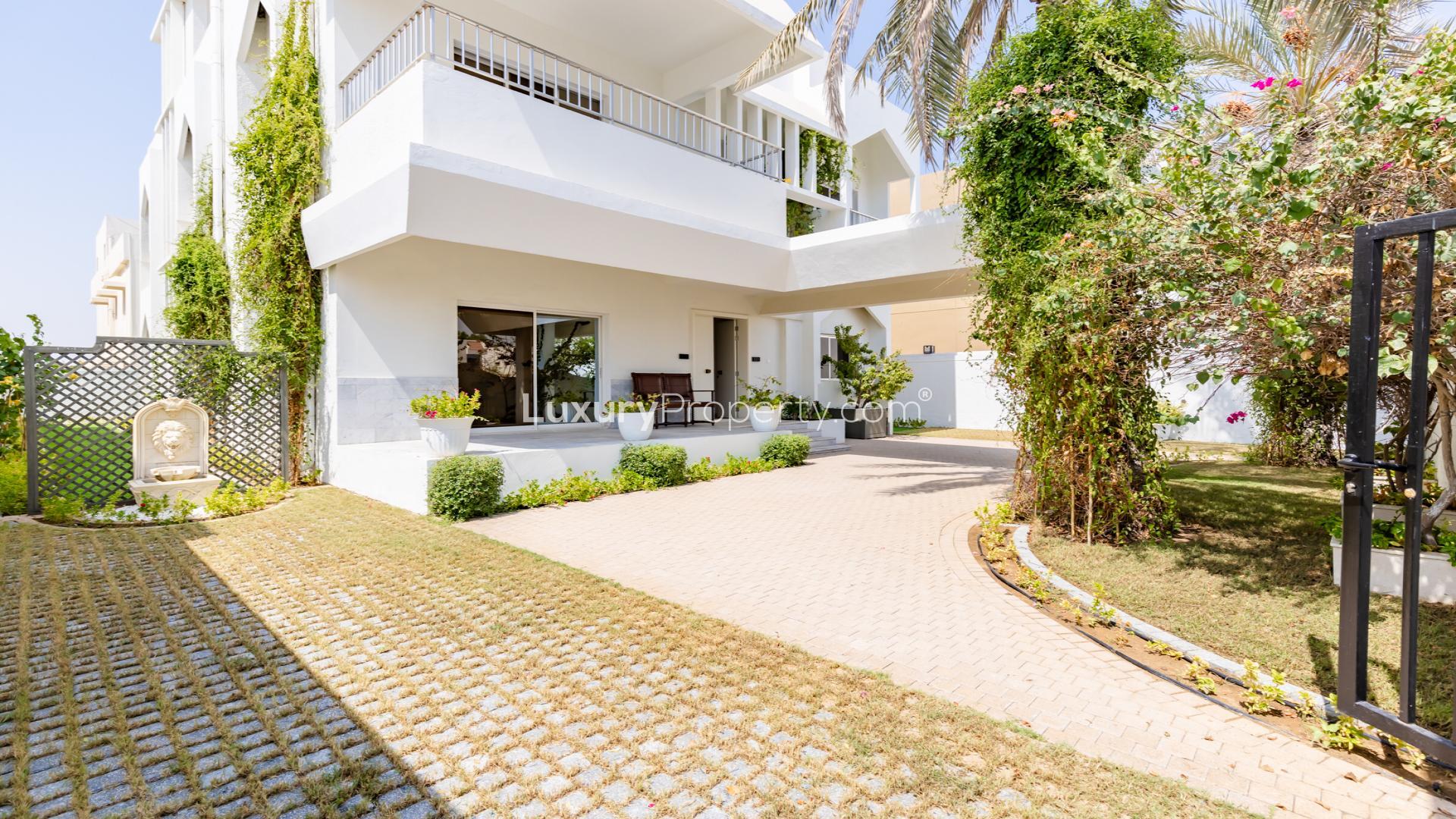 Spacious living room in luxury 7-bedroom villa, Jumeirah 2, Dubai, with elegant furnishings
