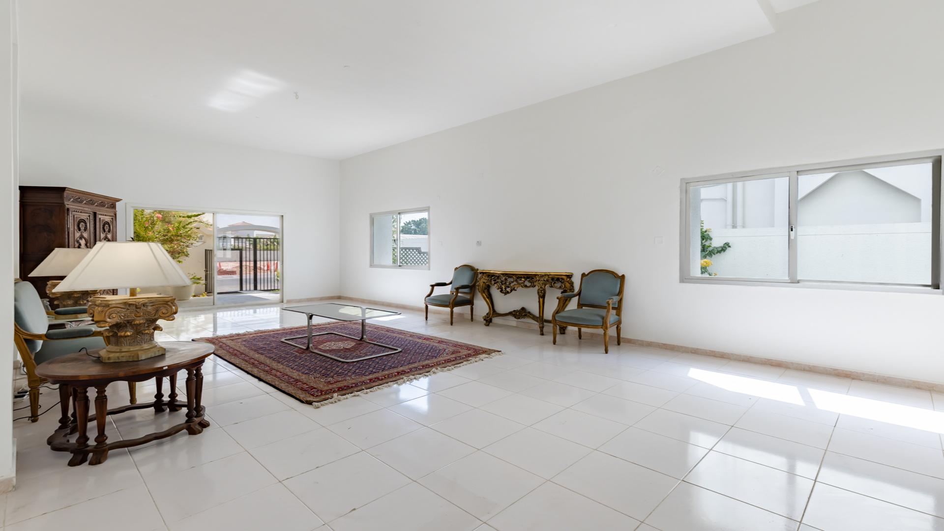 Exclusive 7-bedroom villa exterior with lush greenery, Jumeirah 2, Dubai