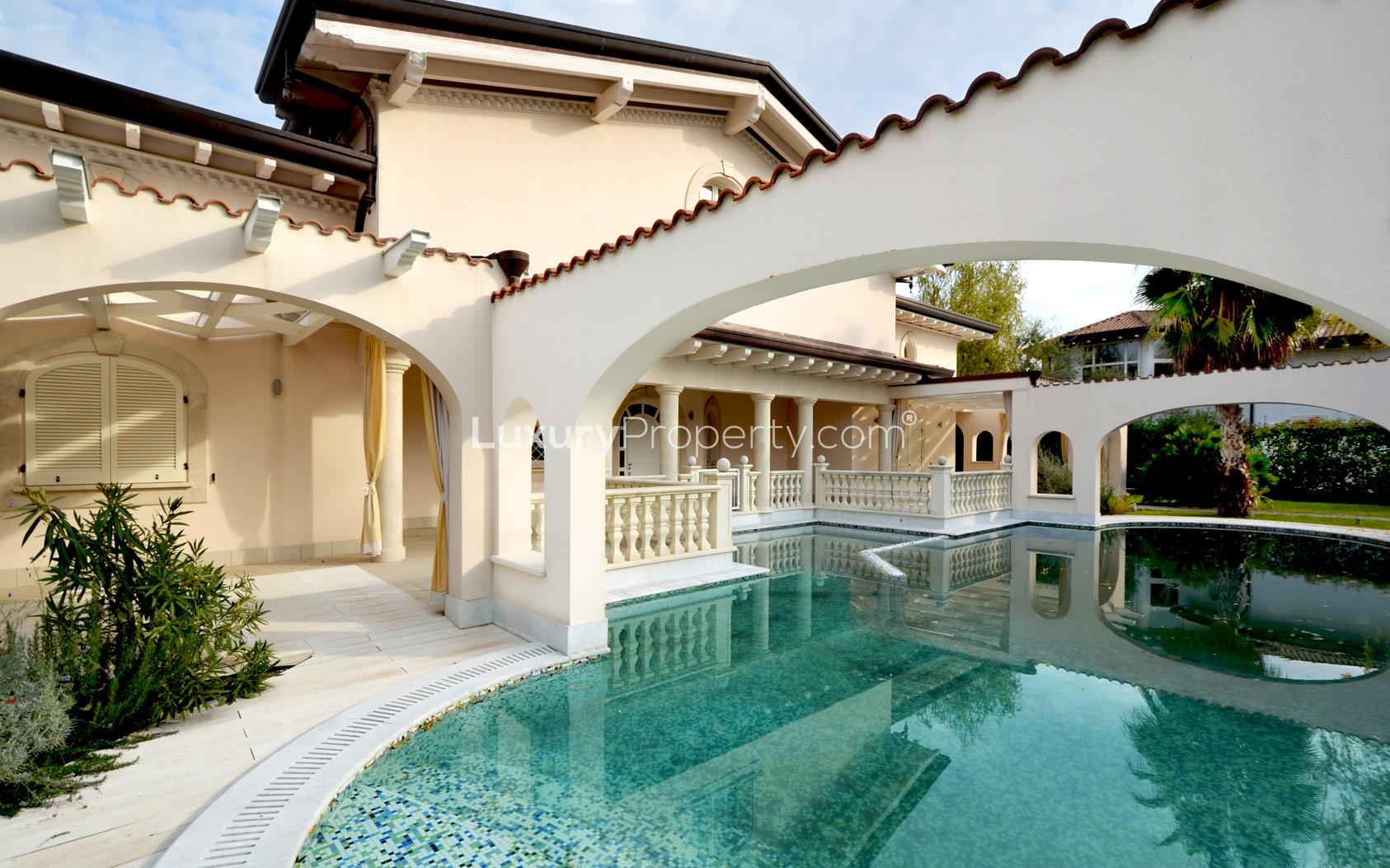 Stunning Tuscan villa with pool, arches, and scenic views in Villa Leonardo, Lucca