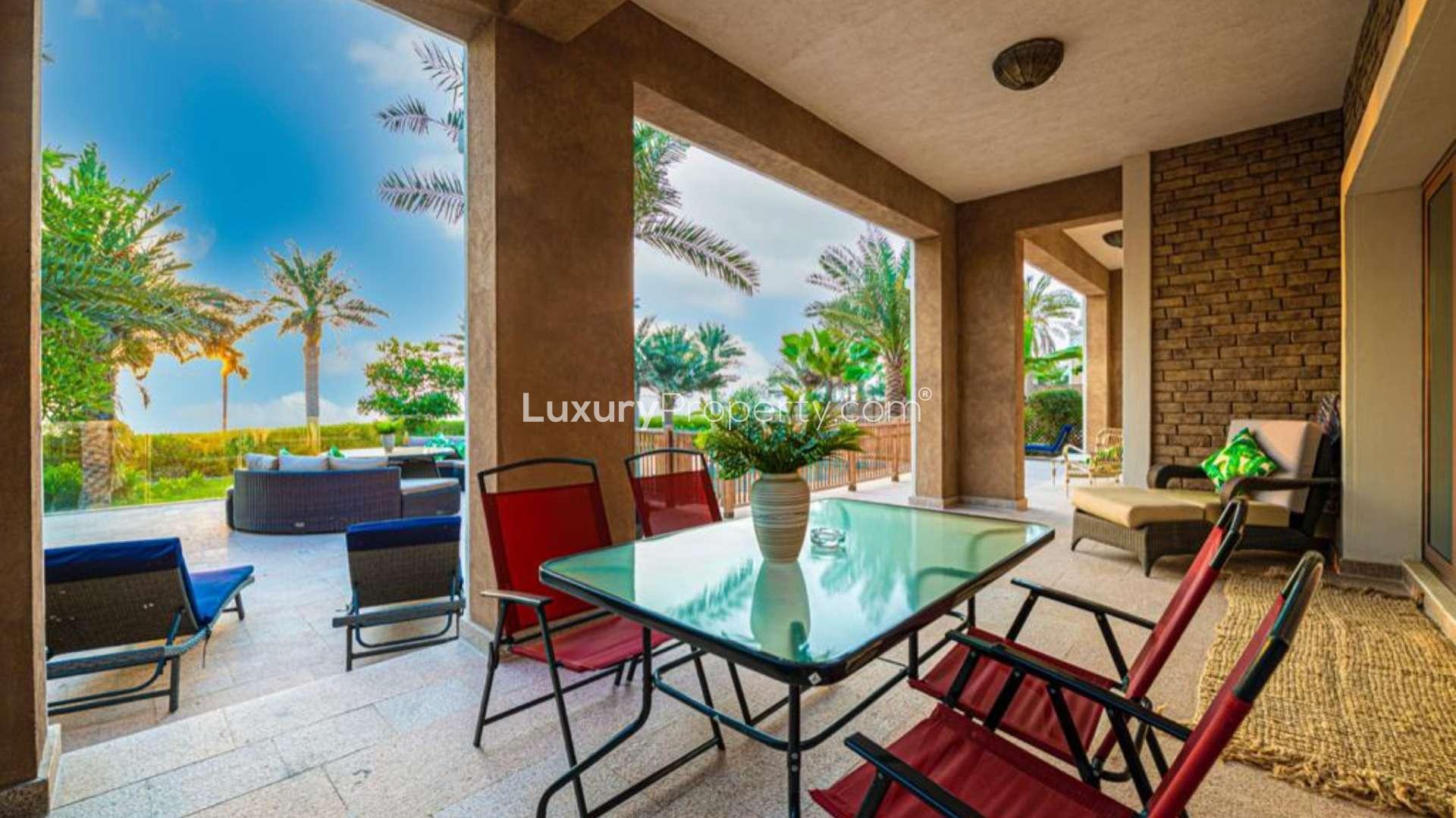 Exquisite 7-bedroom villa exterior in Kingdom of Sheba, Palm Jumeirah for rent