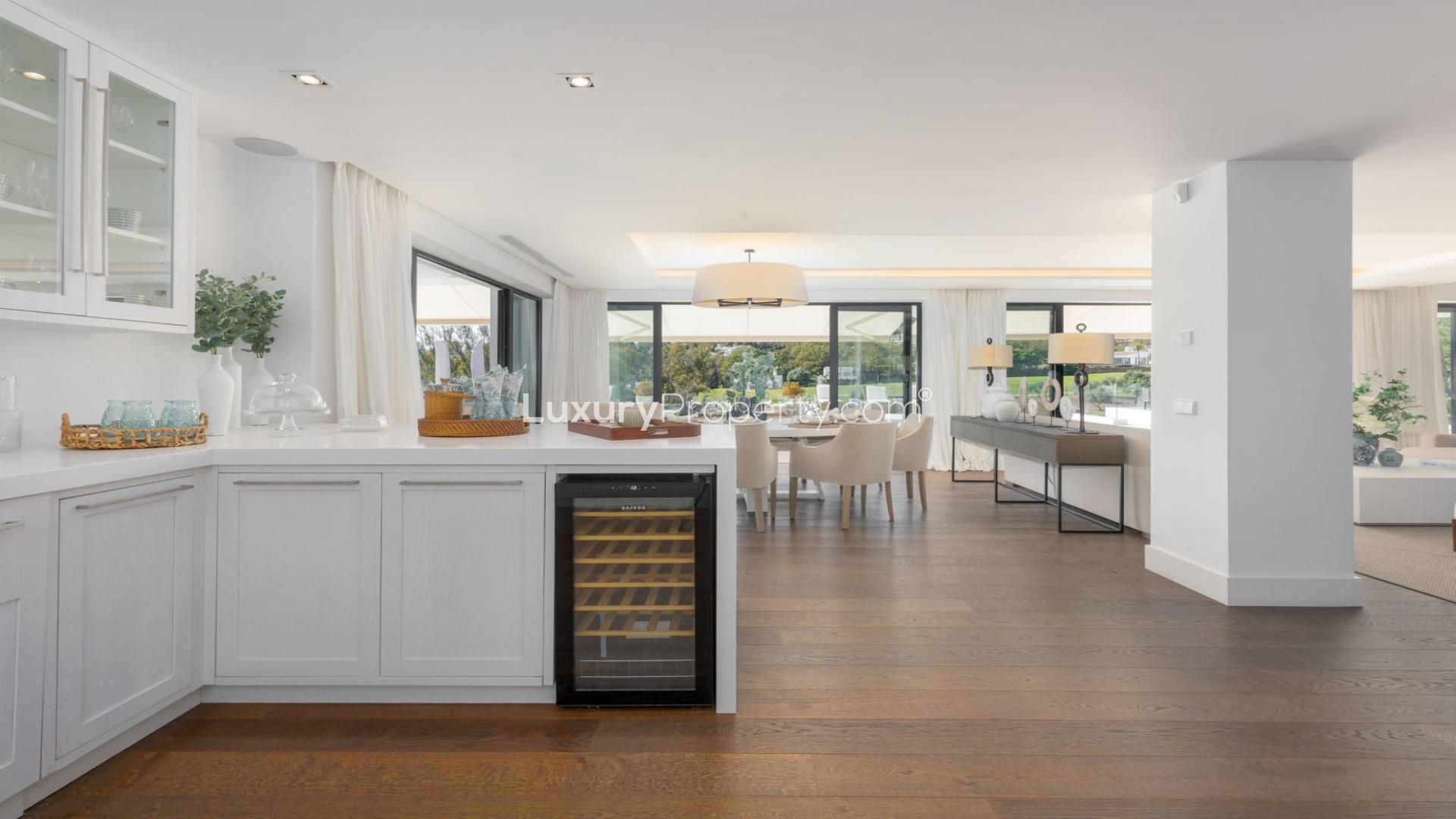 Luxurious 7-bedroom villa with pool in Nueva Andalucía, Málaga, for sale