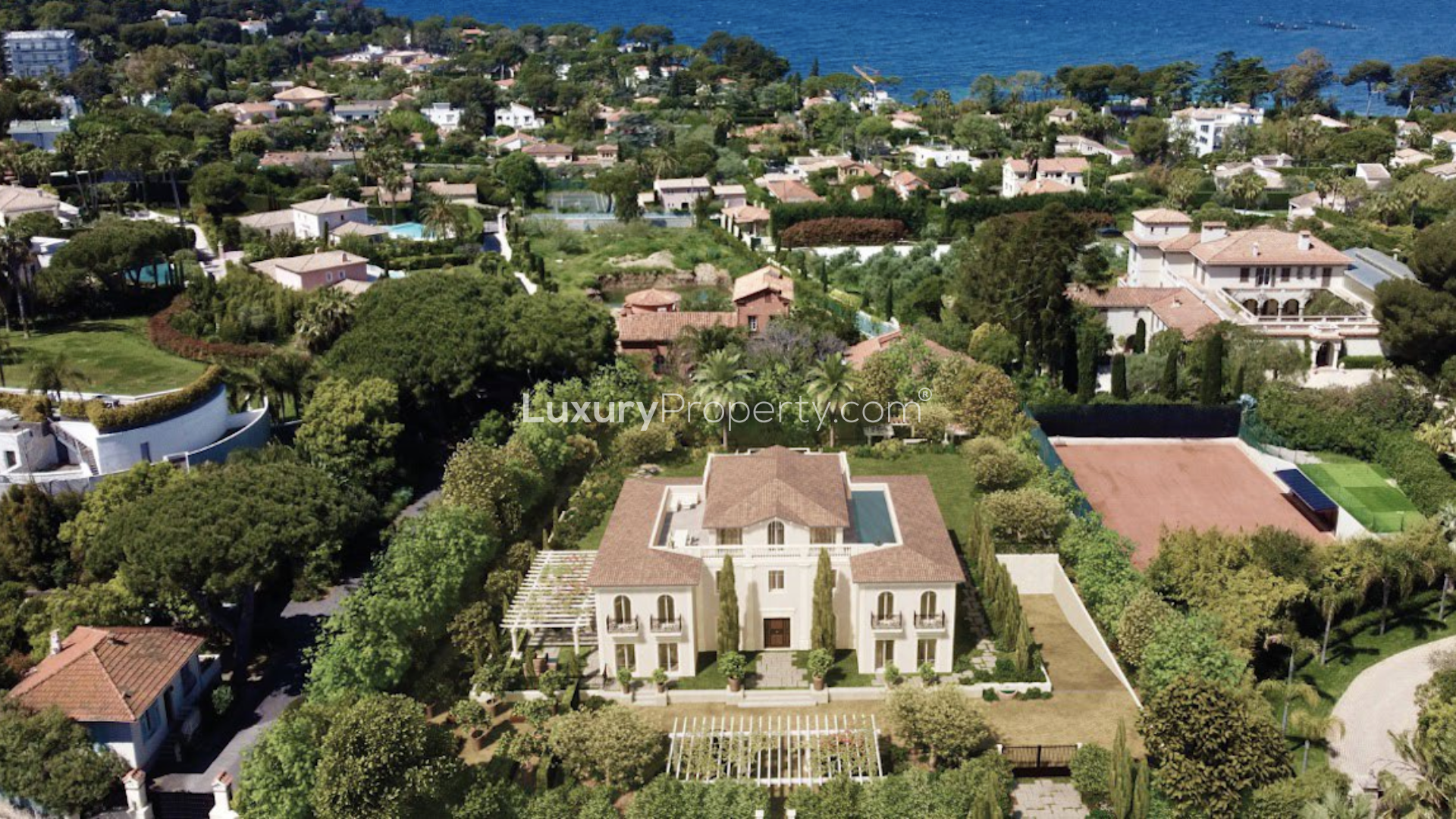 Luxurious villa in Cap D'Antibes, French Riviera, with sea view and lush gardens