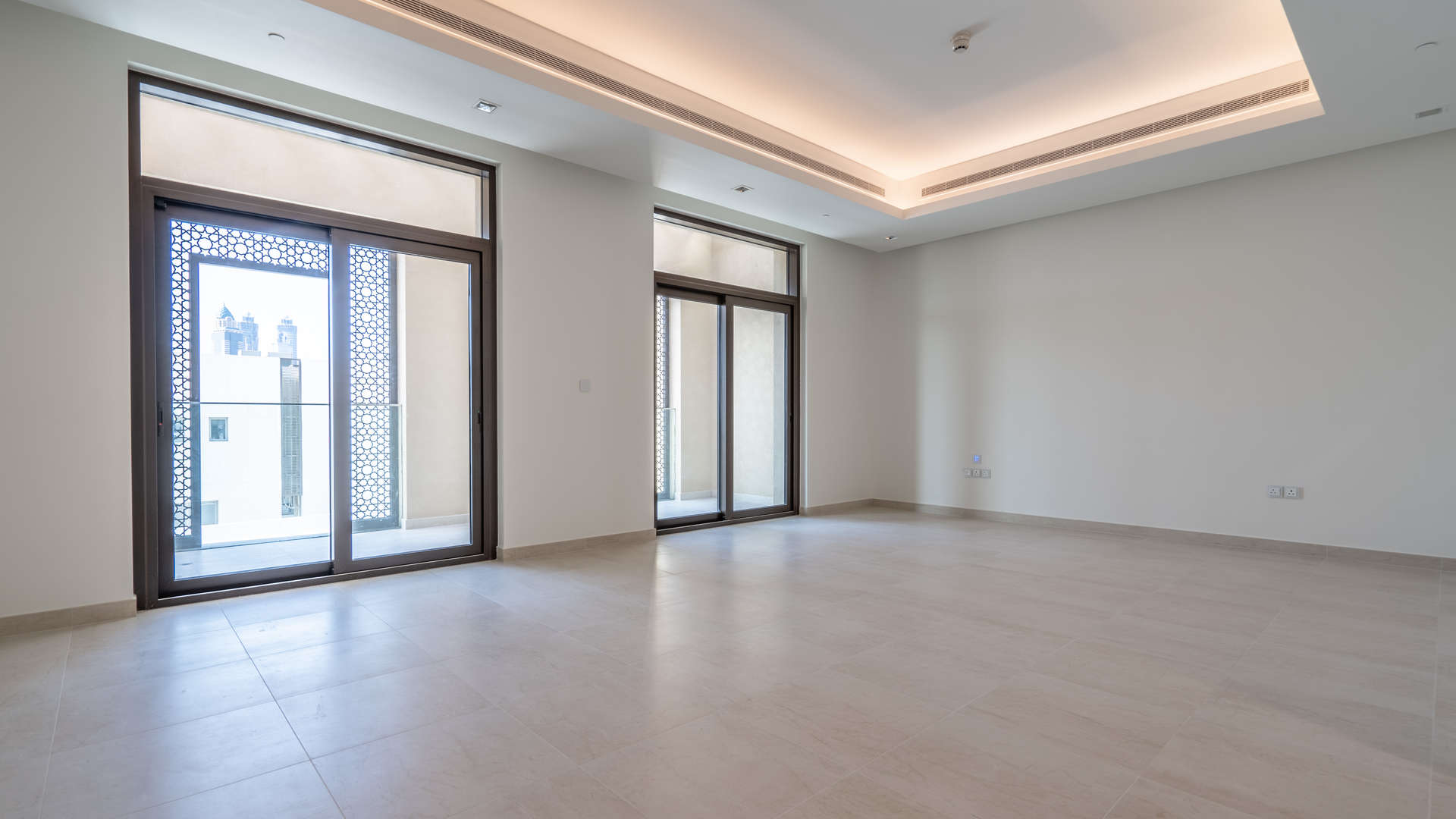 Contemporary villa in District One with pool and bridge view, Mohammed Bin Rashid City