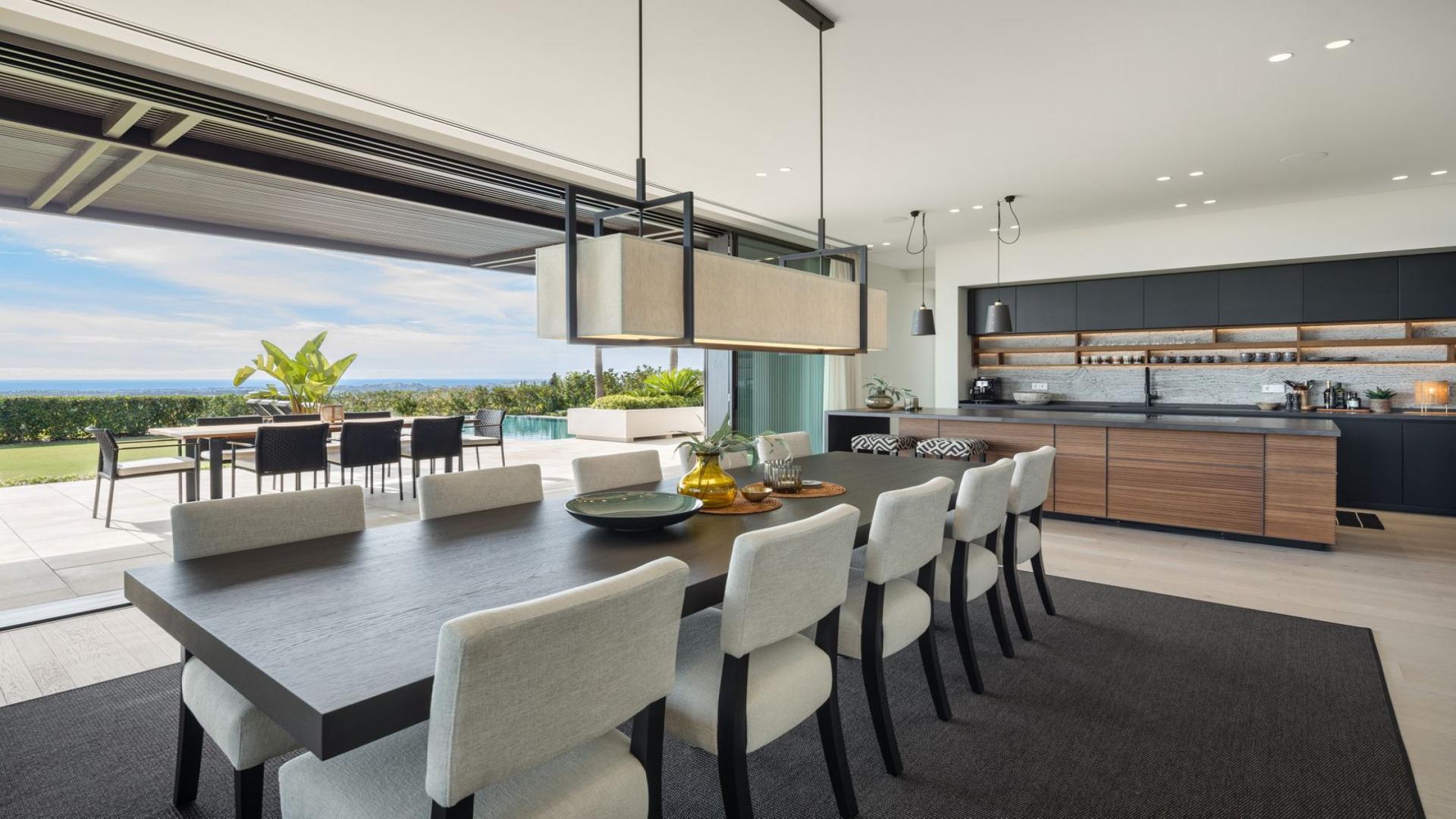 Luxury villa with pool and scenic views in La Quinta, Marbella, for sale