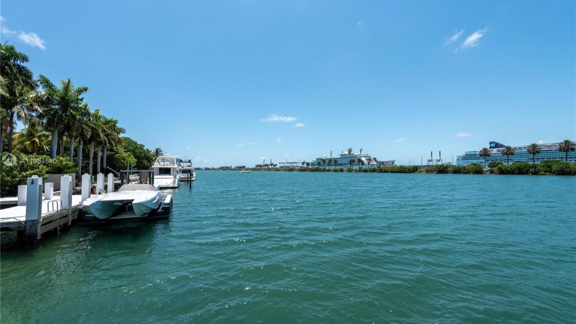 Modern luxury villa exterior with sleek design at 130 Palm Ave, Miami