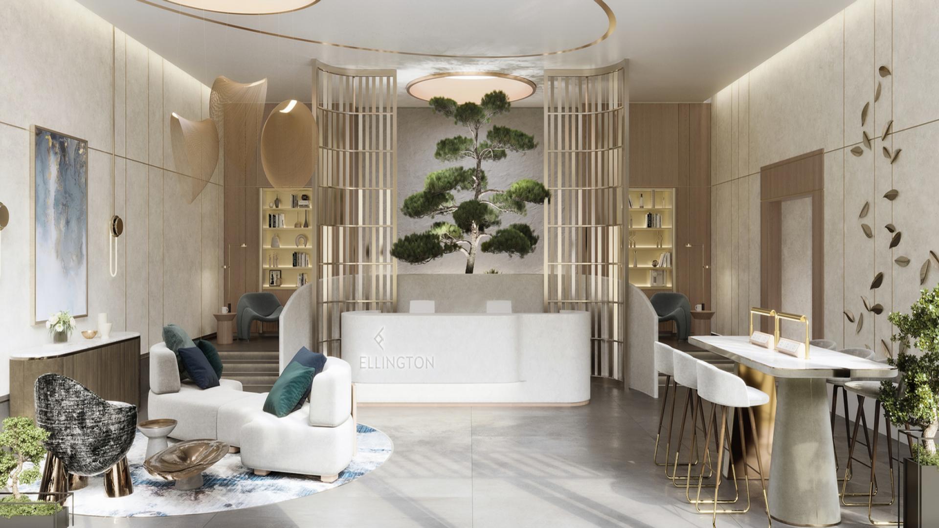 Rooftop pool and garden at The Crestmark Studio Apartment, Business Bay