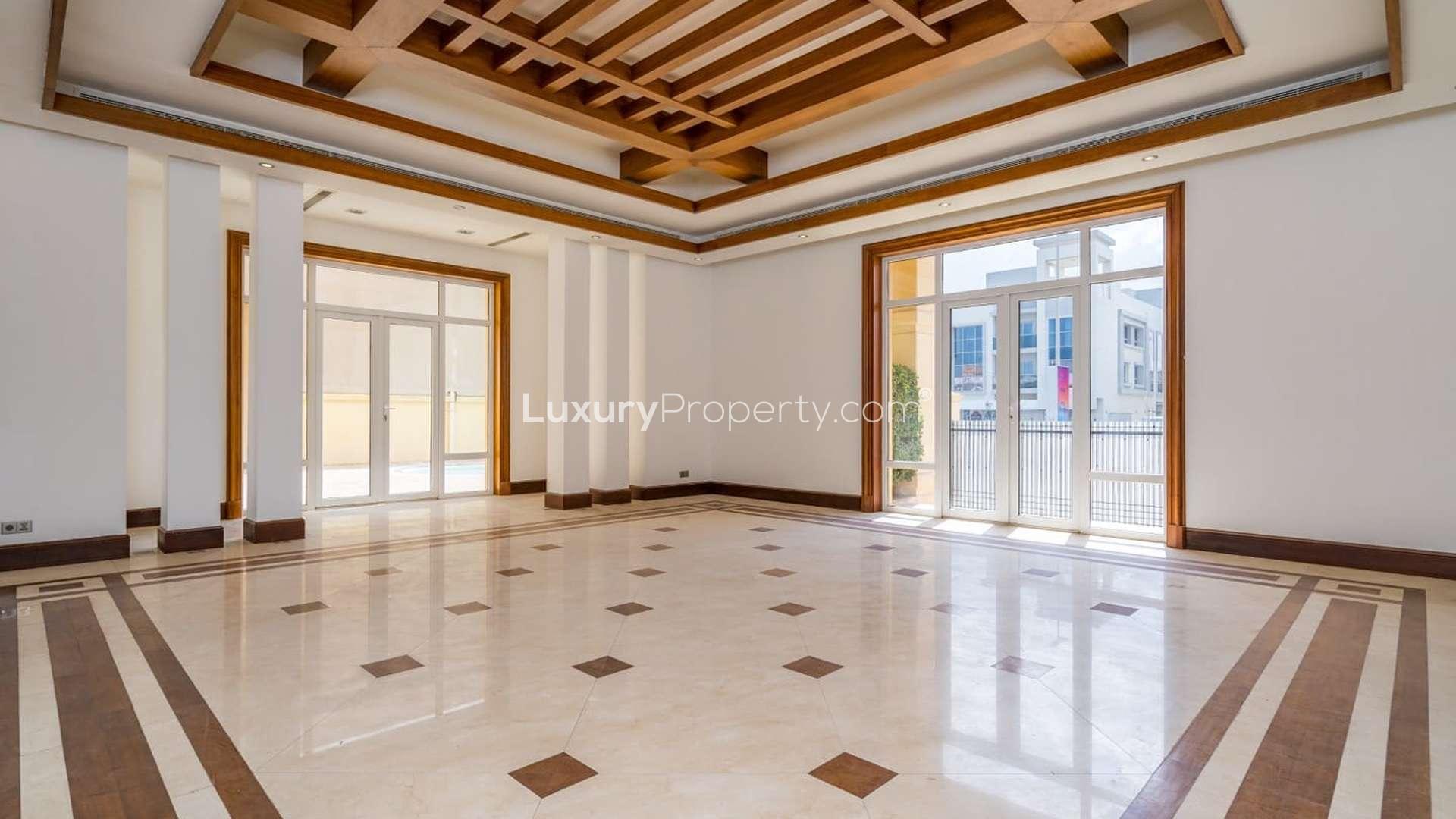 Luxurious entrance of 8-bedroom villa on Al Wasl Road, Jumeirah, Dubai for sale
