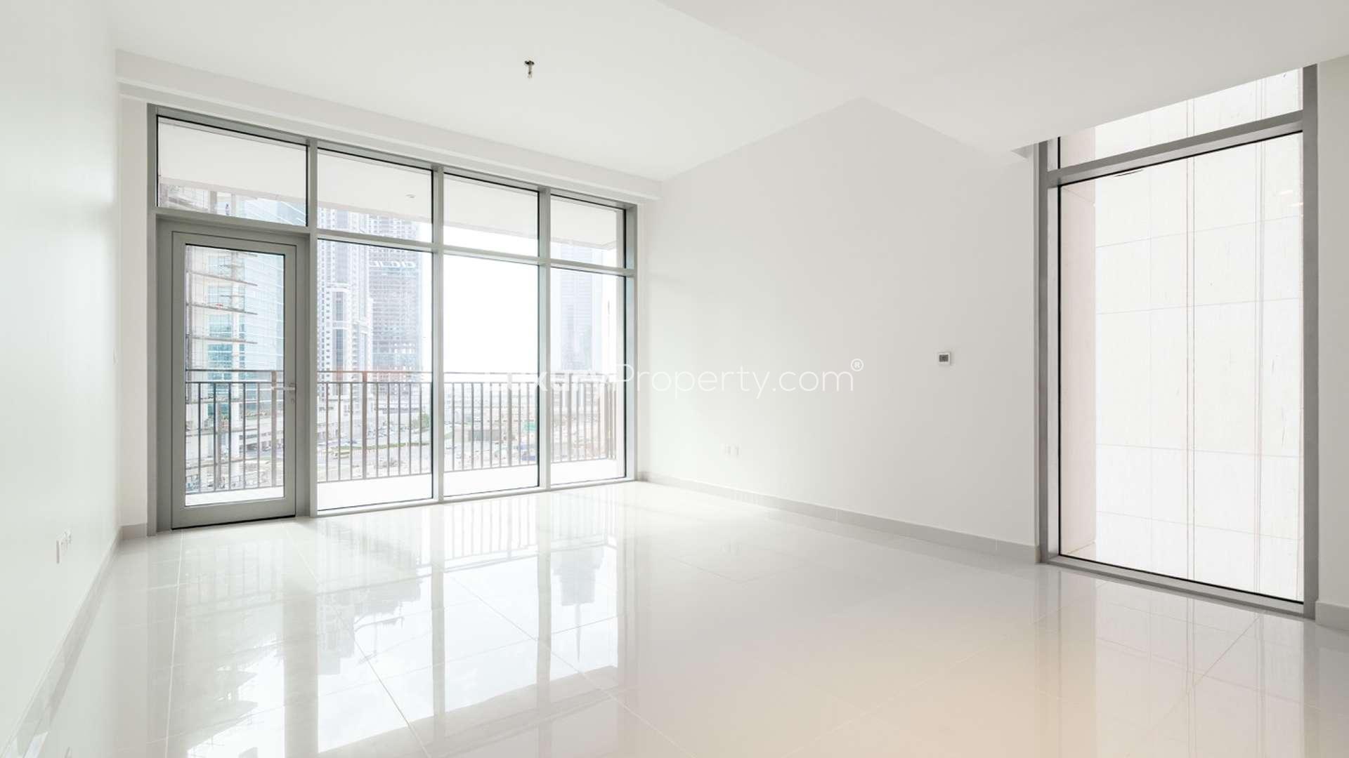Bright, spacious living area in two-bedroom apartment, BLVD Crescent, Downtown Dubai for sale