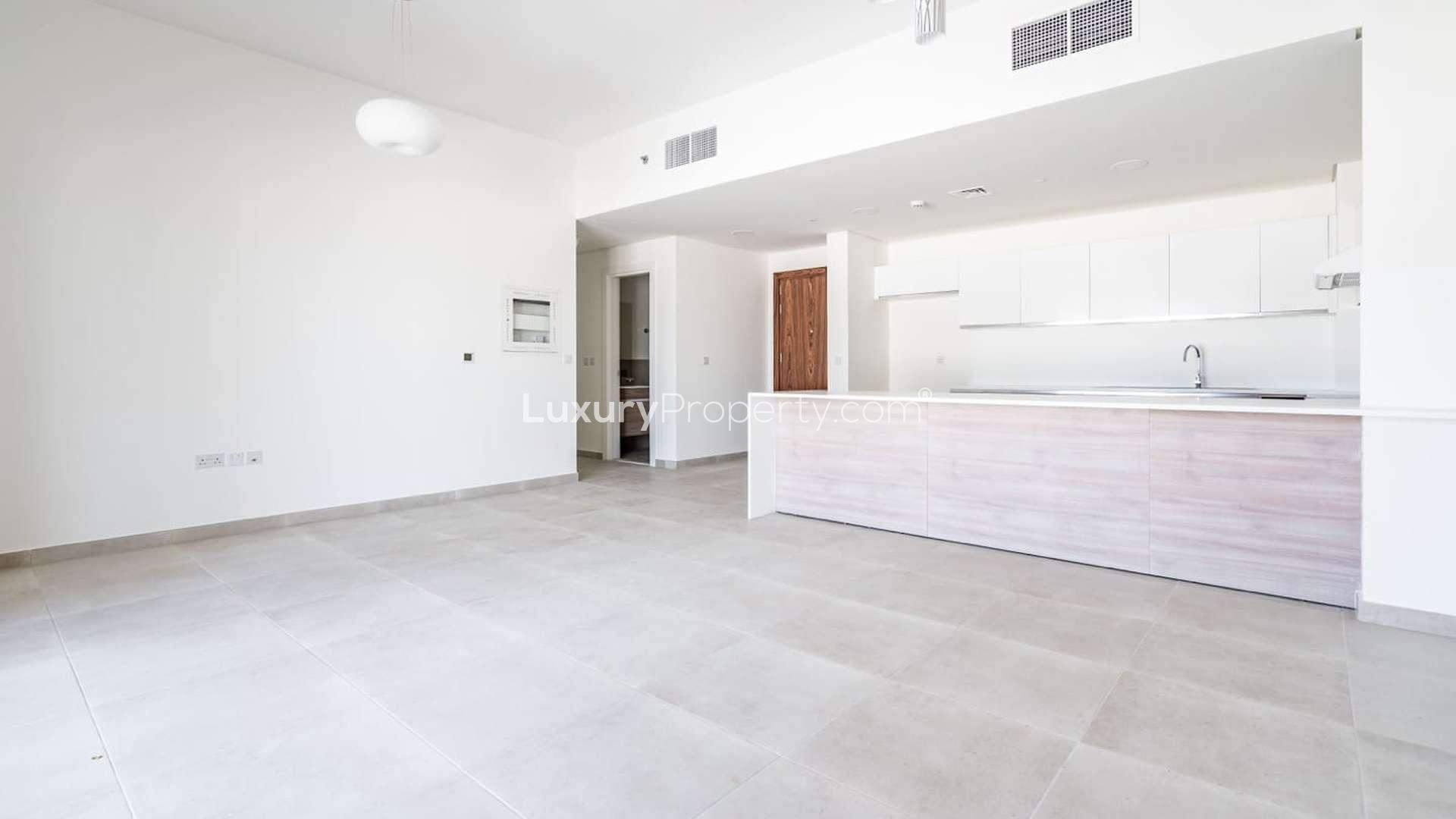 Modern kitchen in brand new 3-bedroom Alandalus Tower A apartment for sale