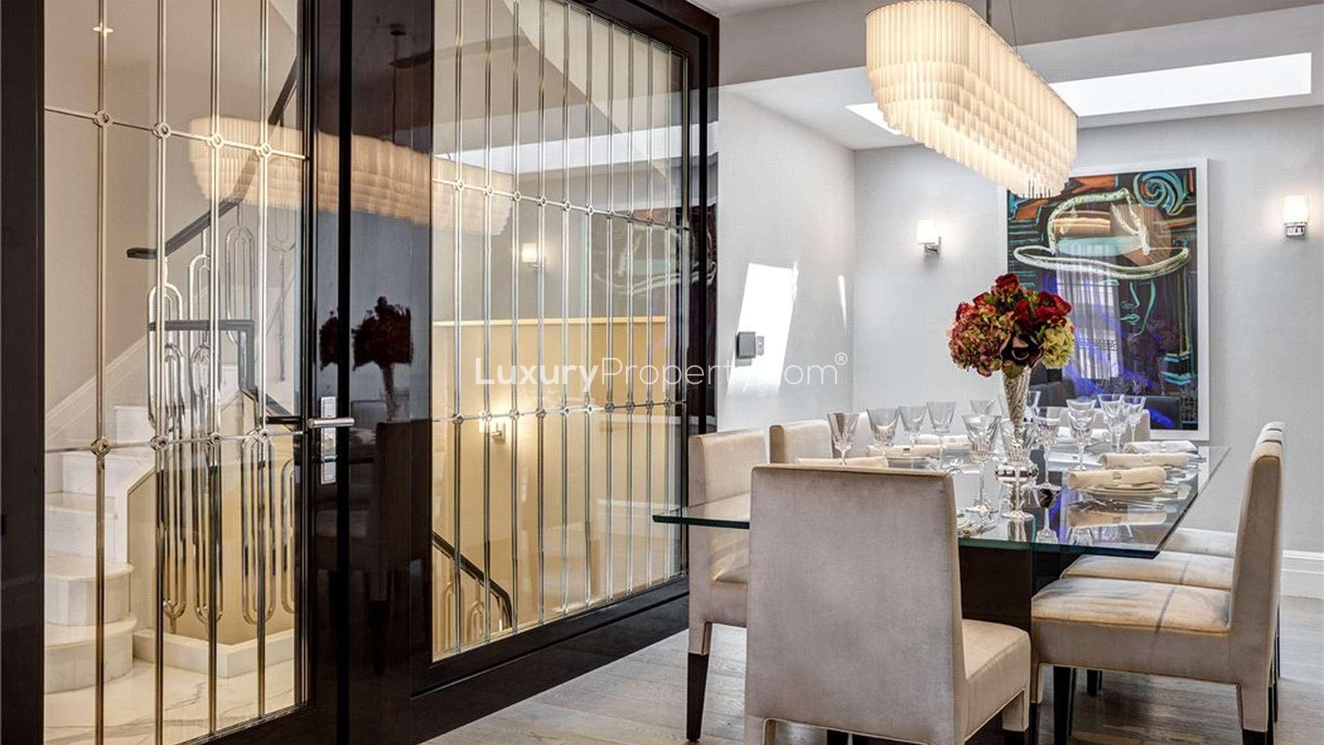 Luxurious living room in five-bedroom townhouse, South Street Mayfair, London