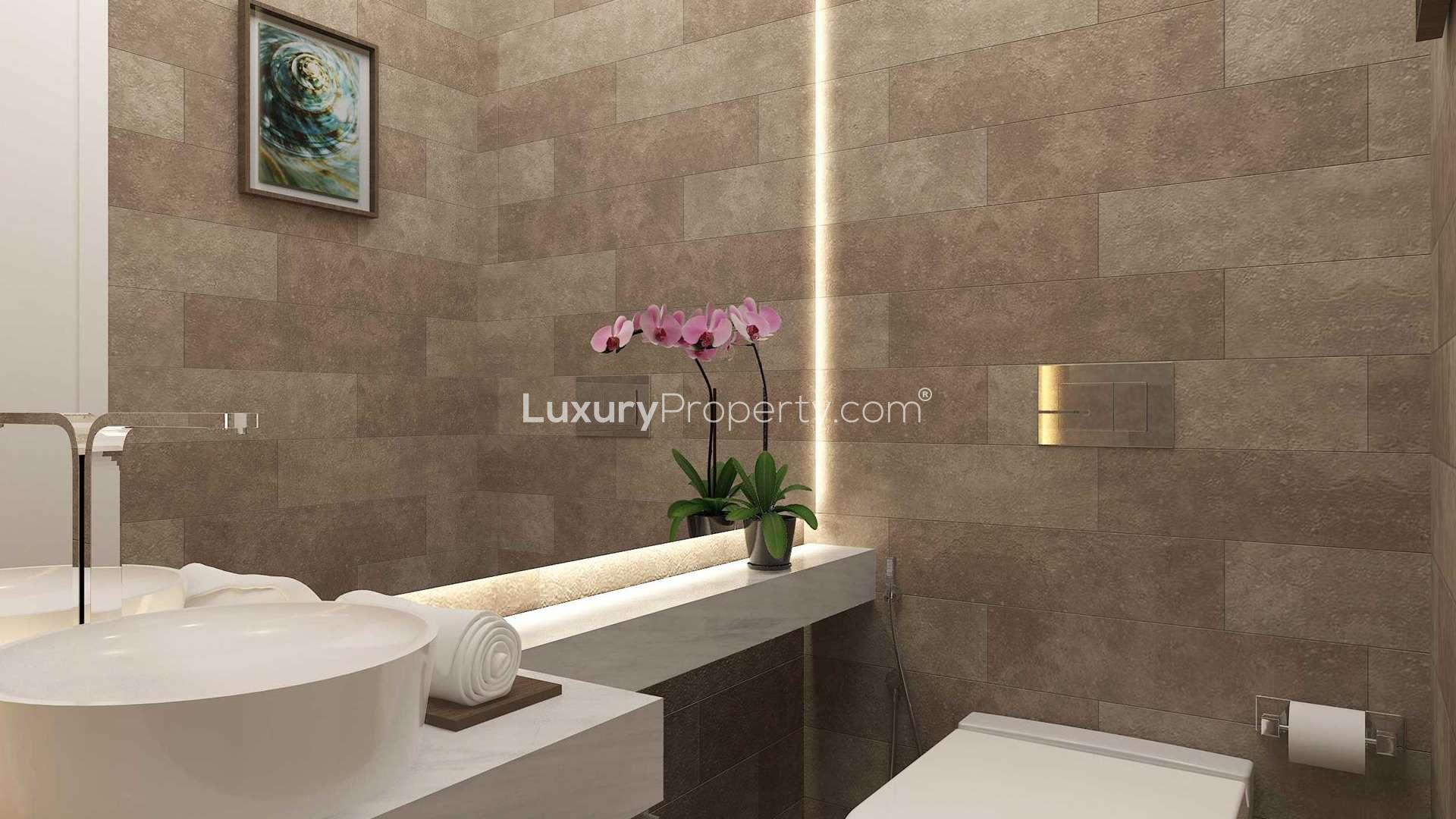 Luxurious bathroom in 2-bedroom Palm Jumeirah apartment, Seven Residences, for sale