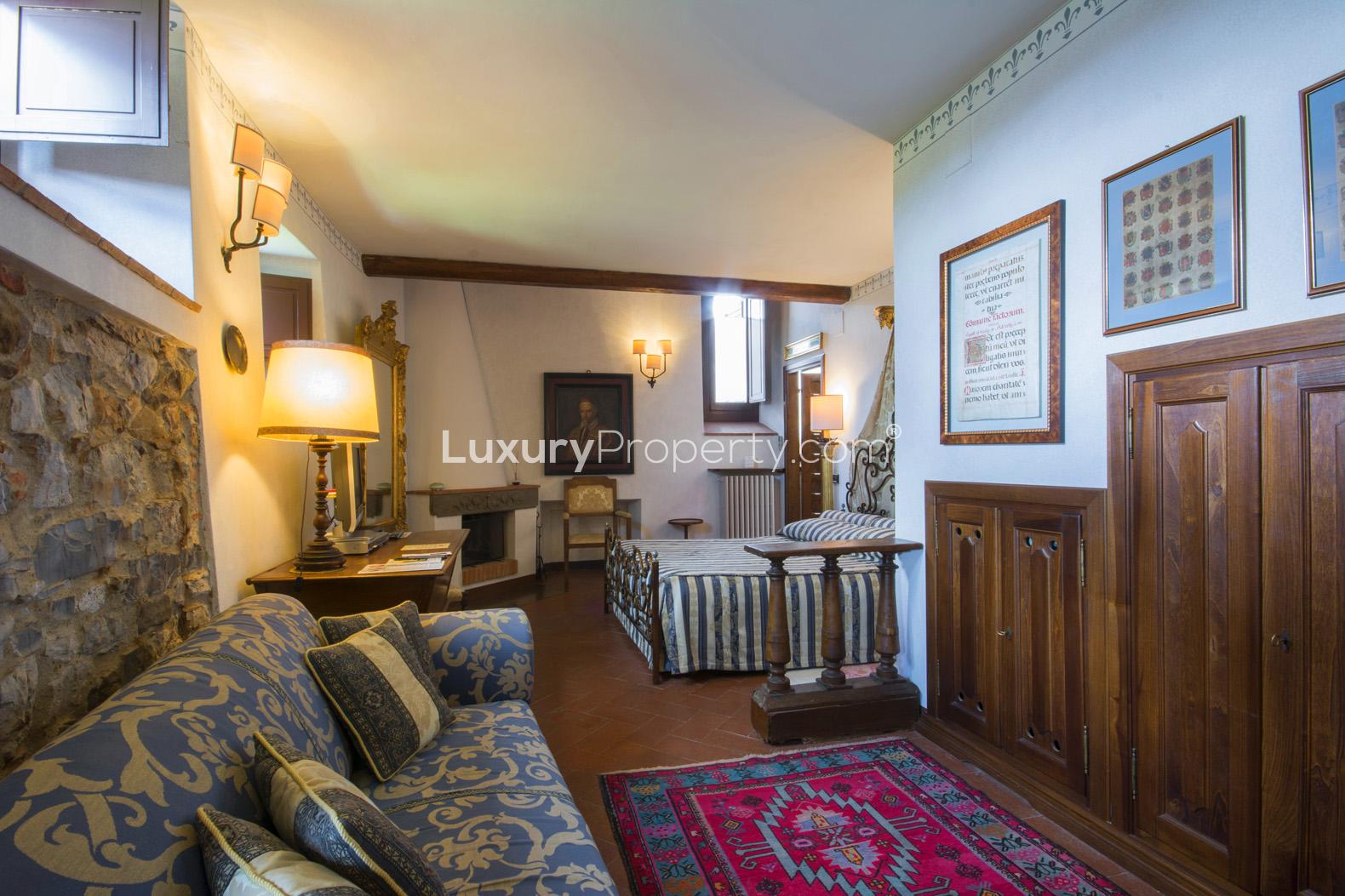 Luxurious Tuscan villa with pool and scenic views in Castello Del Conte, near Siena