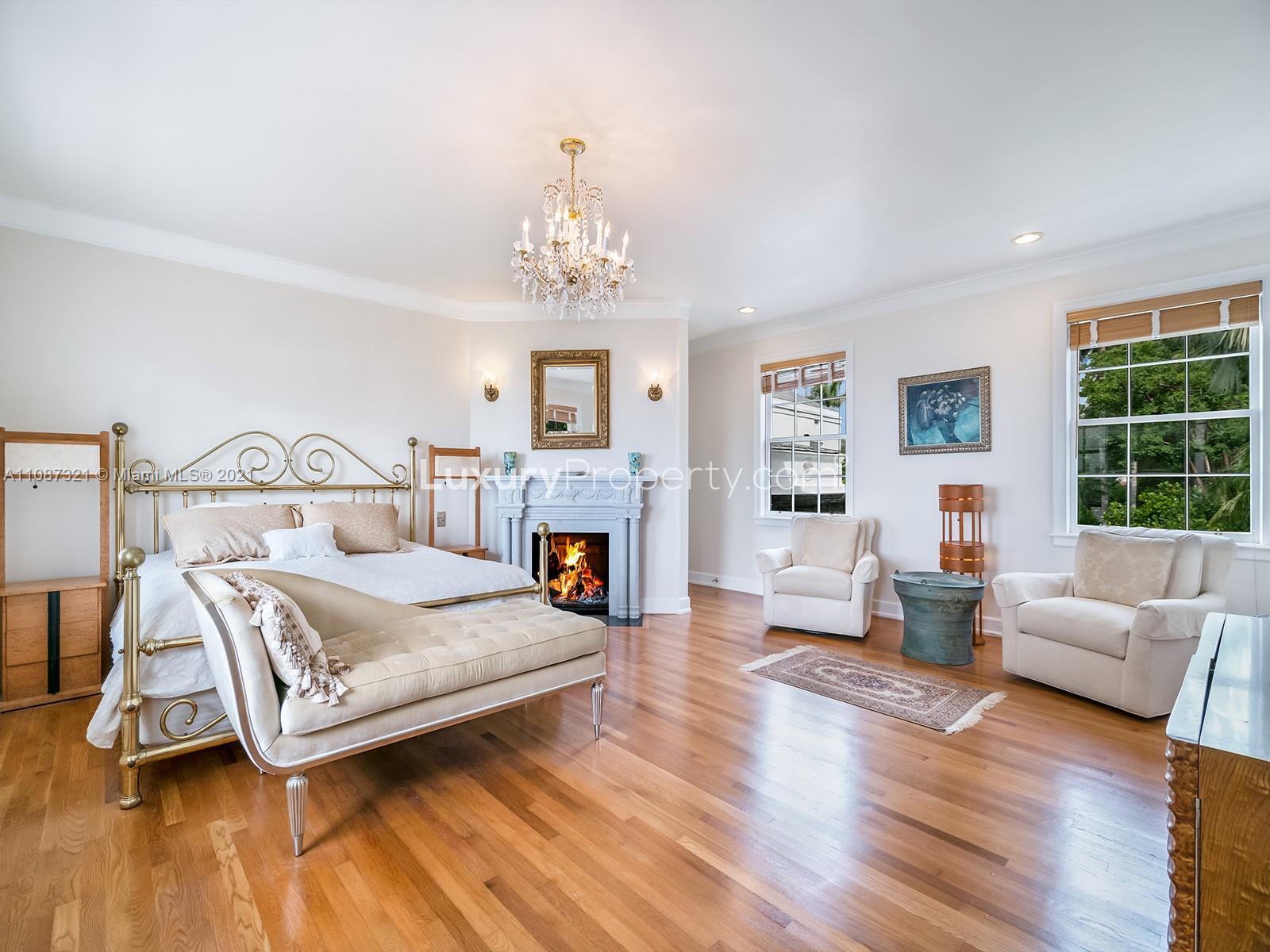 Luxurious Miami Beach villa balcony with ocean view on Biscayne Boulevard