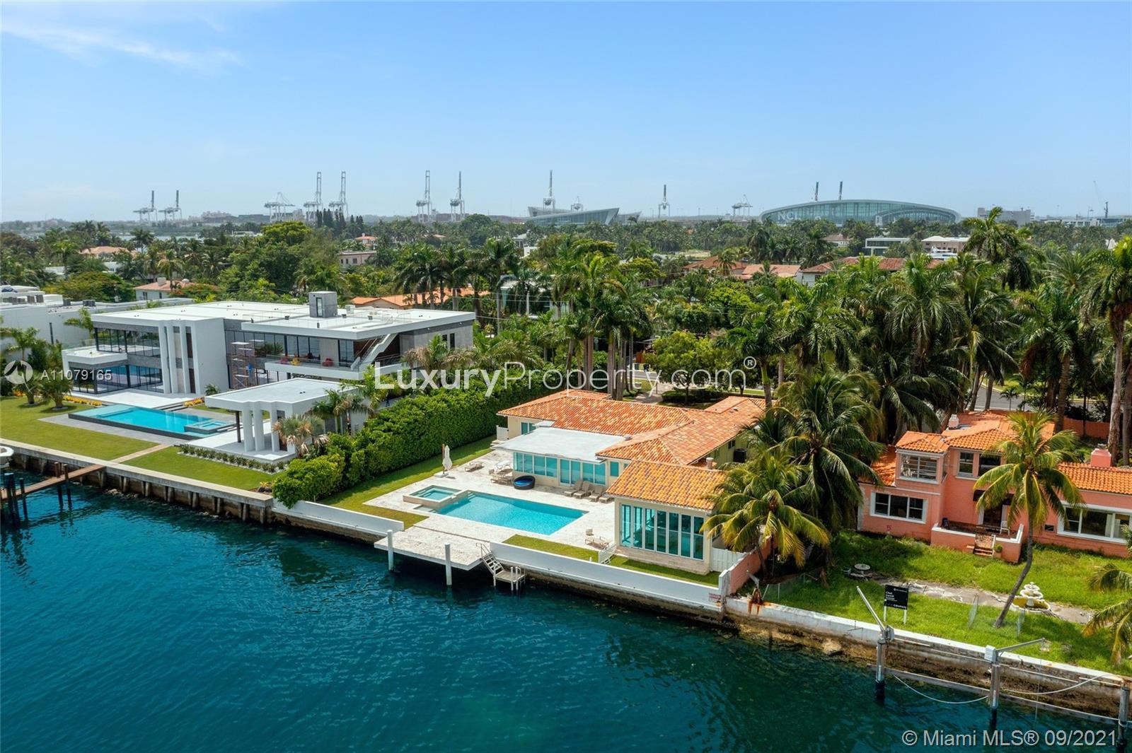 Aerial view of Miami Beach bayfront villa for sale on Hibiscus Island, Florida