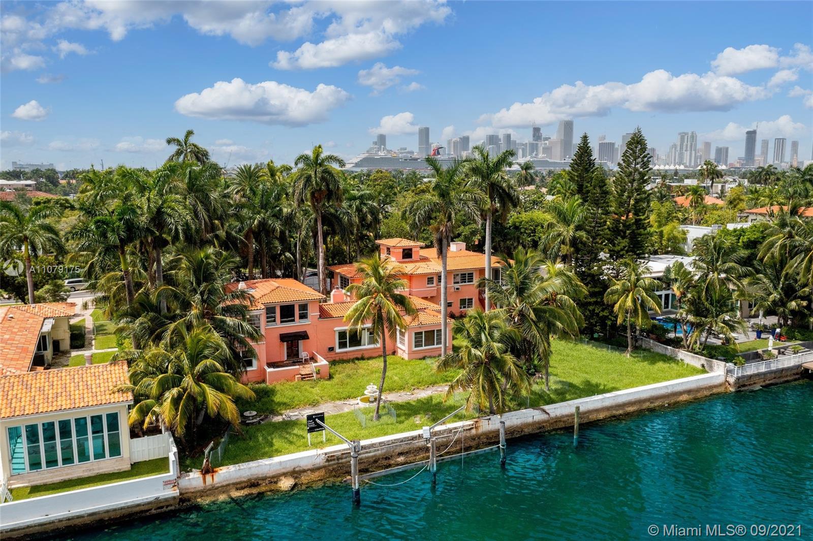 Oceanfront plot for sale, 225 N Hibiscus Dr, Miami Beach, stunning water views