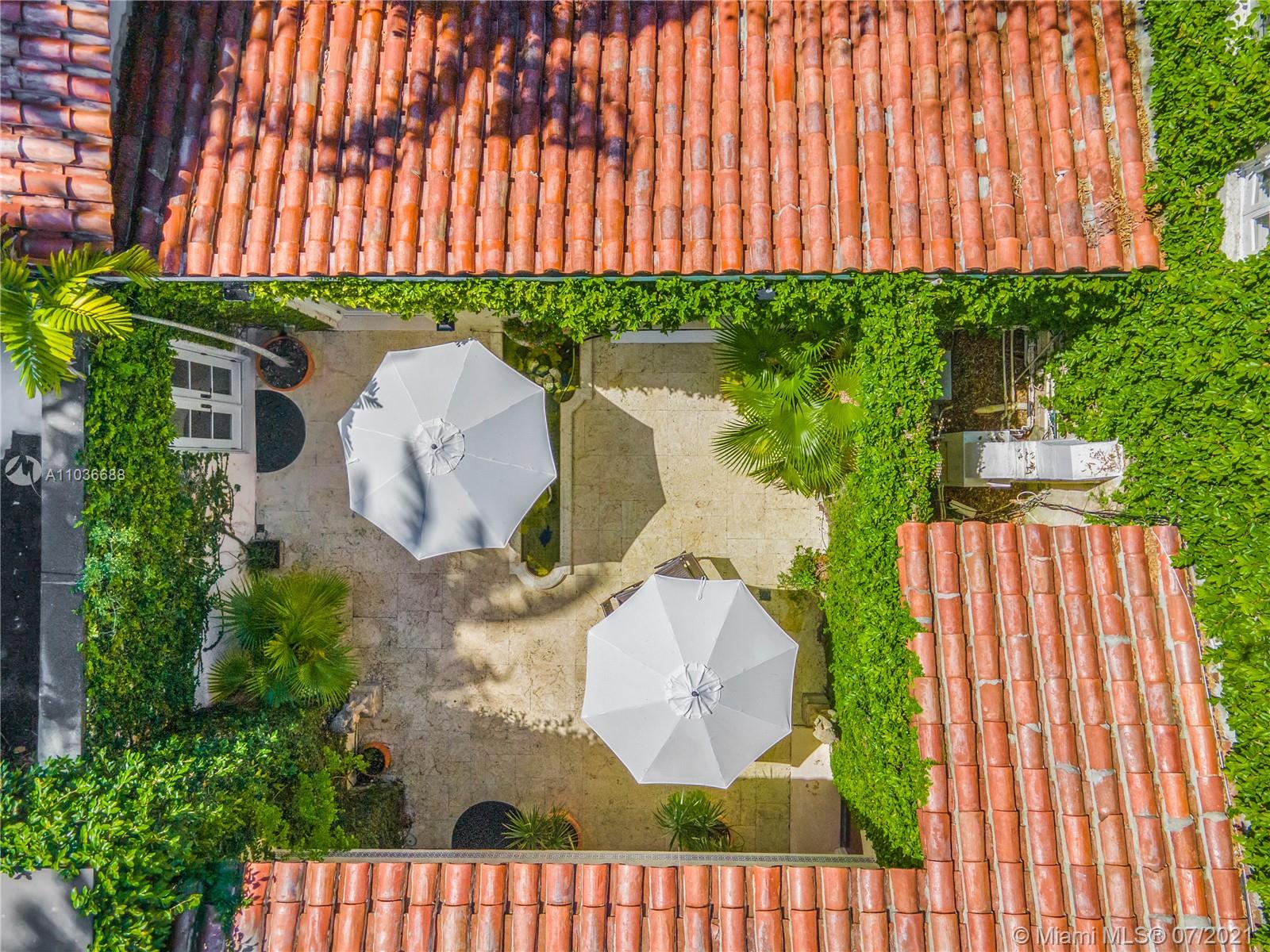 6-bedroom Miami villa with lush garden and spacious patio at 3769 Stewart Ave