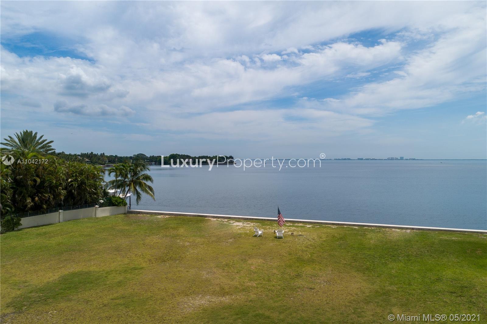 Stunning waterfront view of Stellar Bay Front Lot in Old Cutler Bay, Miami