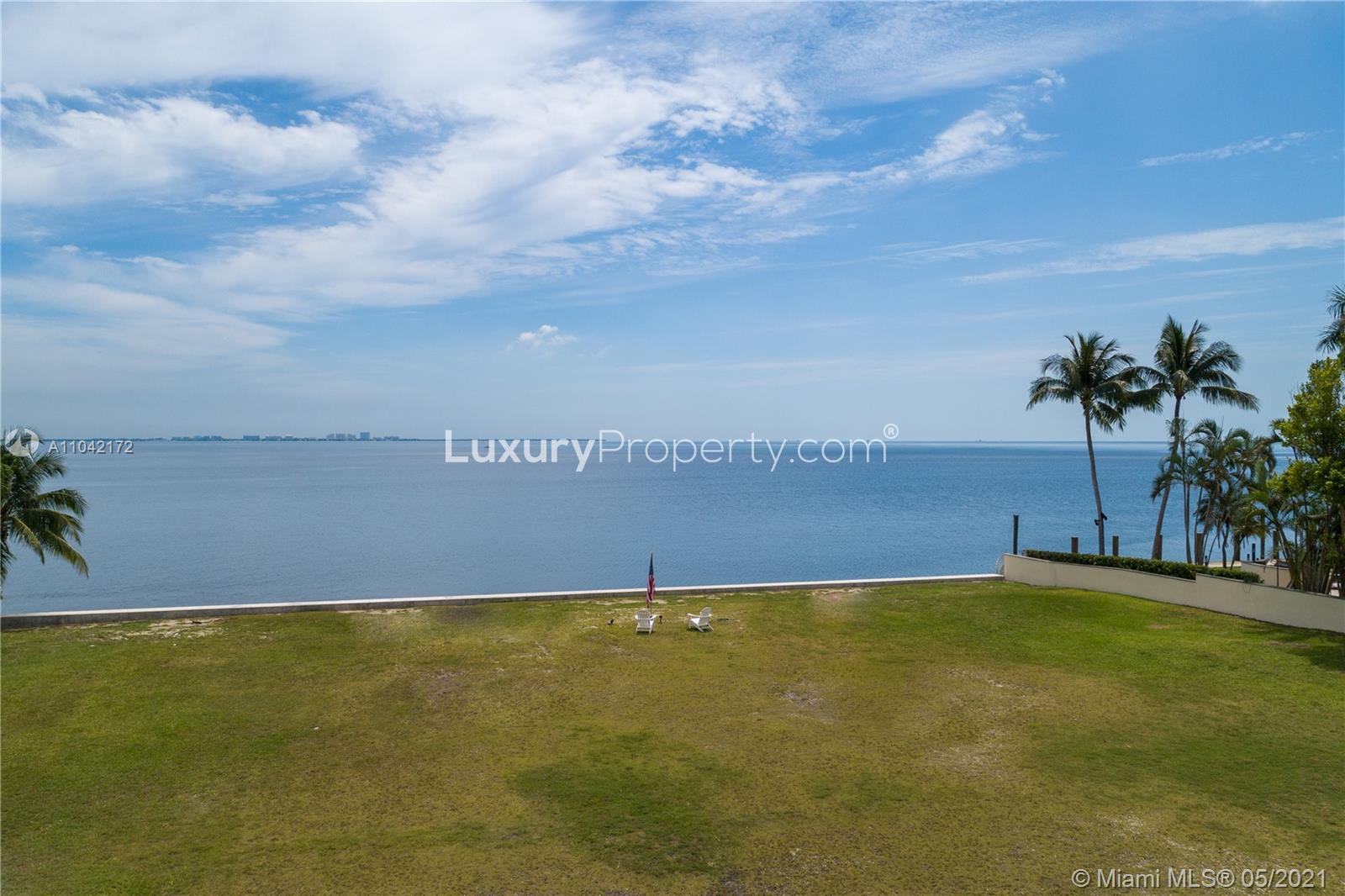 Aerial view of waterfront villa lot in Old Cutler Bay, Coral Gables, Miami for sale