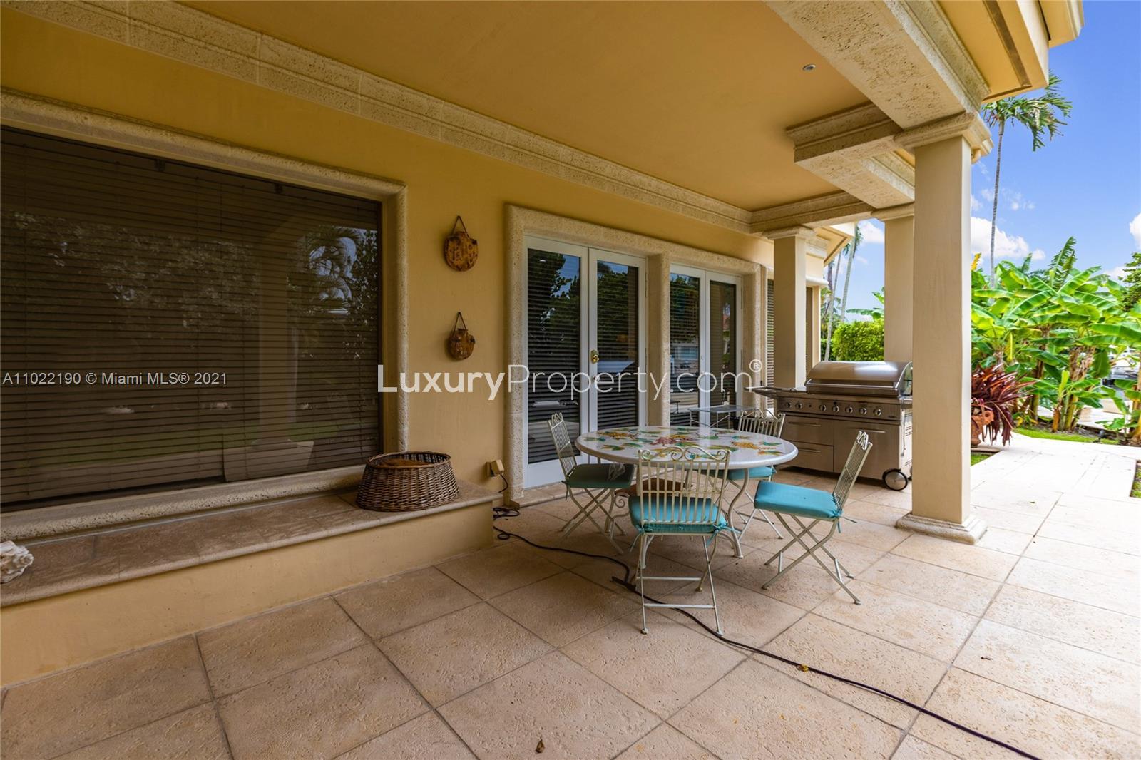 Luxury villa with pool at 2300 Aqua Vista Blvd, Fort Lauderdale, Florida