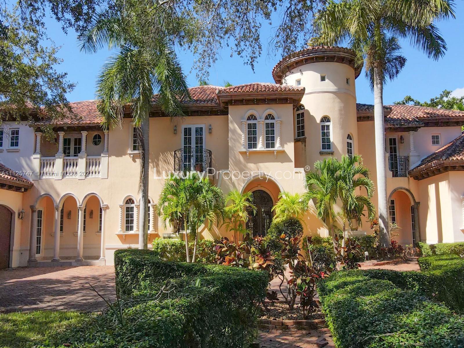 Luxury 8-bed villa exterior at 10550 Old Cutler Rd, Miami, for sale