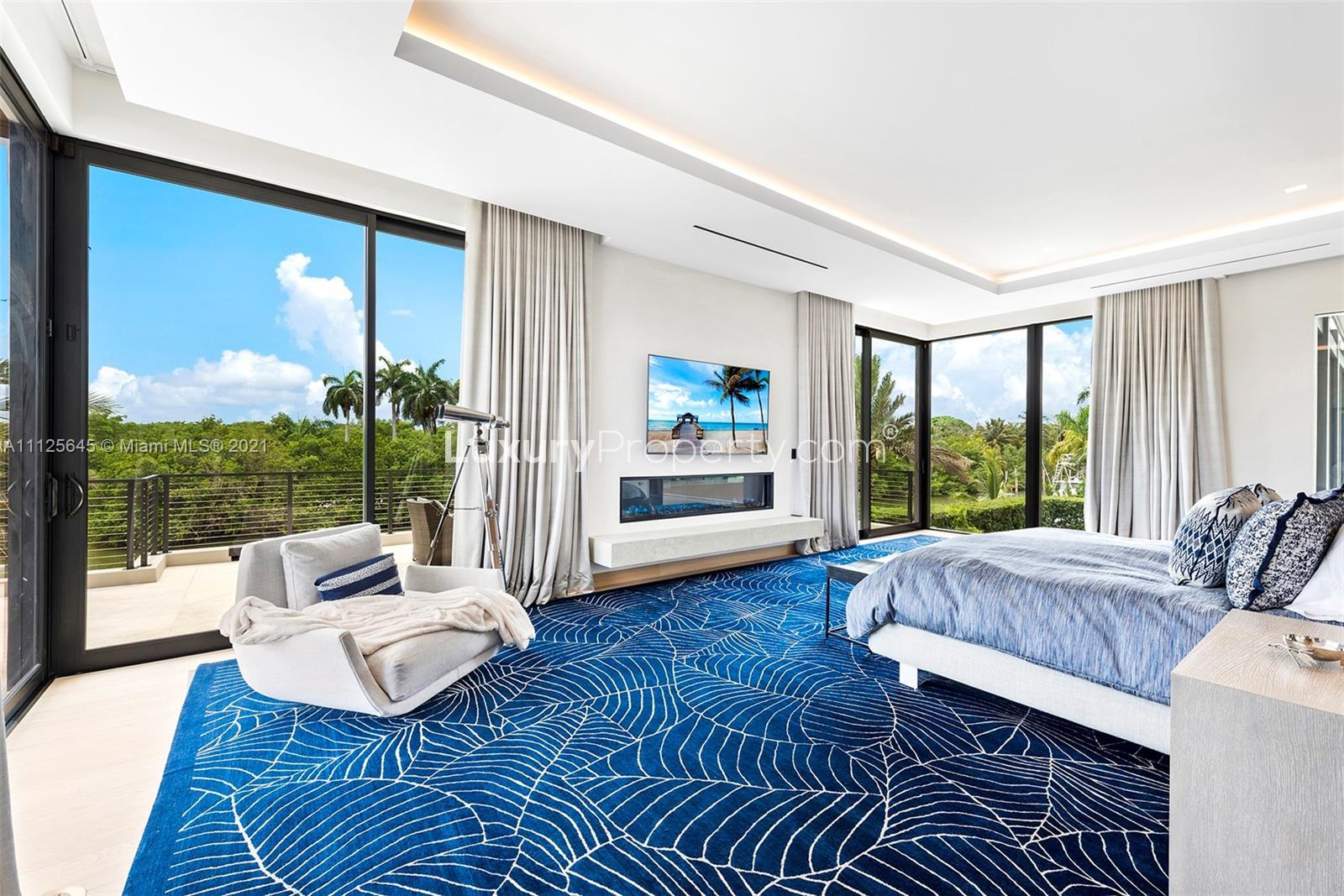 Luxury walk-in closet in waterfront villa, 7 Bed Home, Miami, Florida, for sale