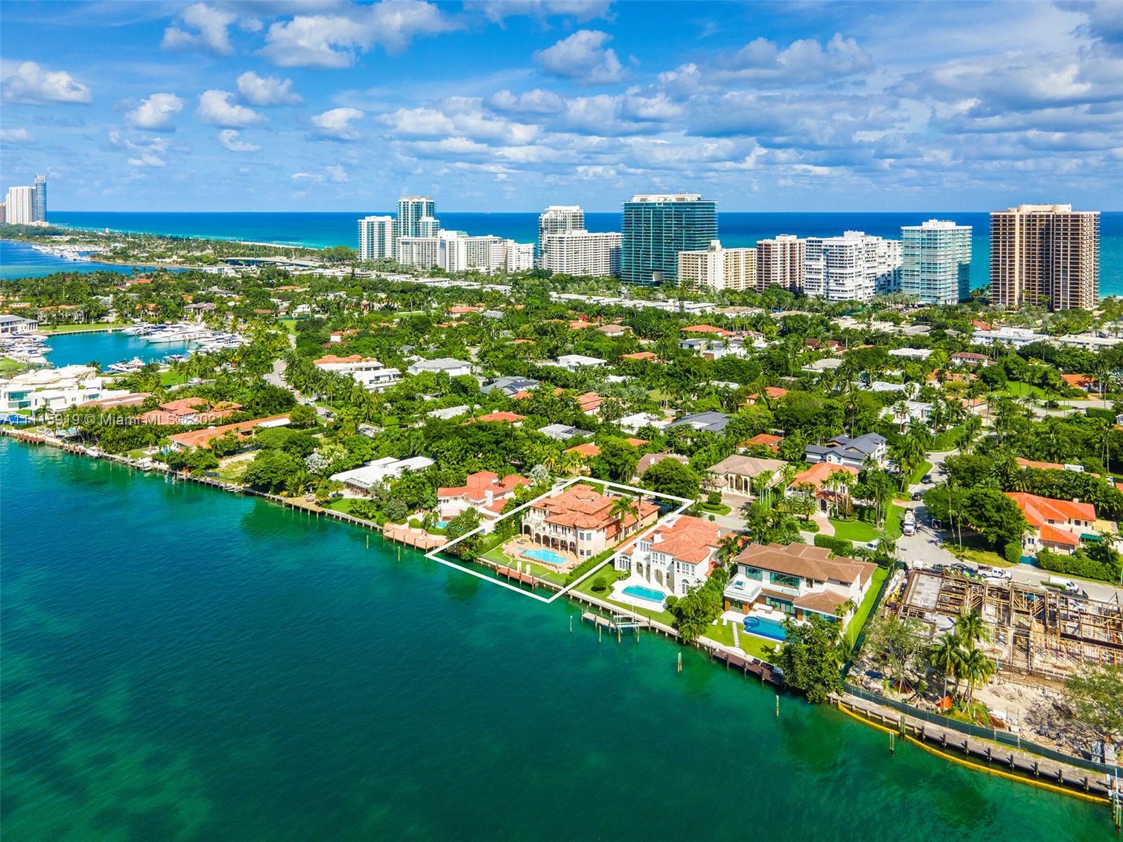 7-bedroom waterfront villa for sale, 116 Bal Bay Dr, Miami, Florida, luxurious architecture