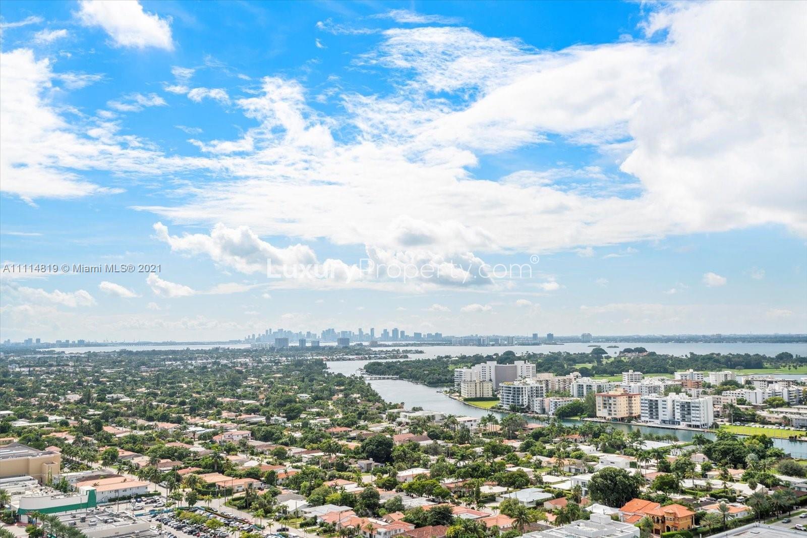 Floorplan of 4-bed, 5-bath villa at St. Regis Bal Harbour Resort, Miami