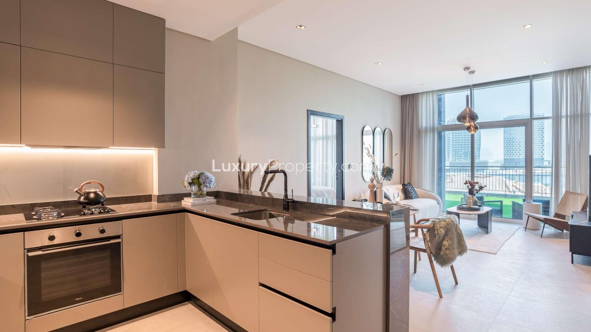 Luxurious waterfront apartment terrace with canal view in 15 Northside, Business Bay