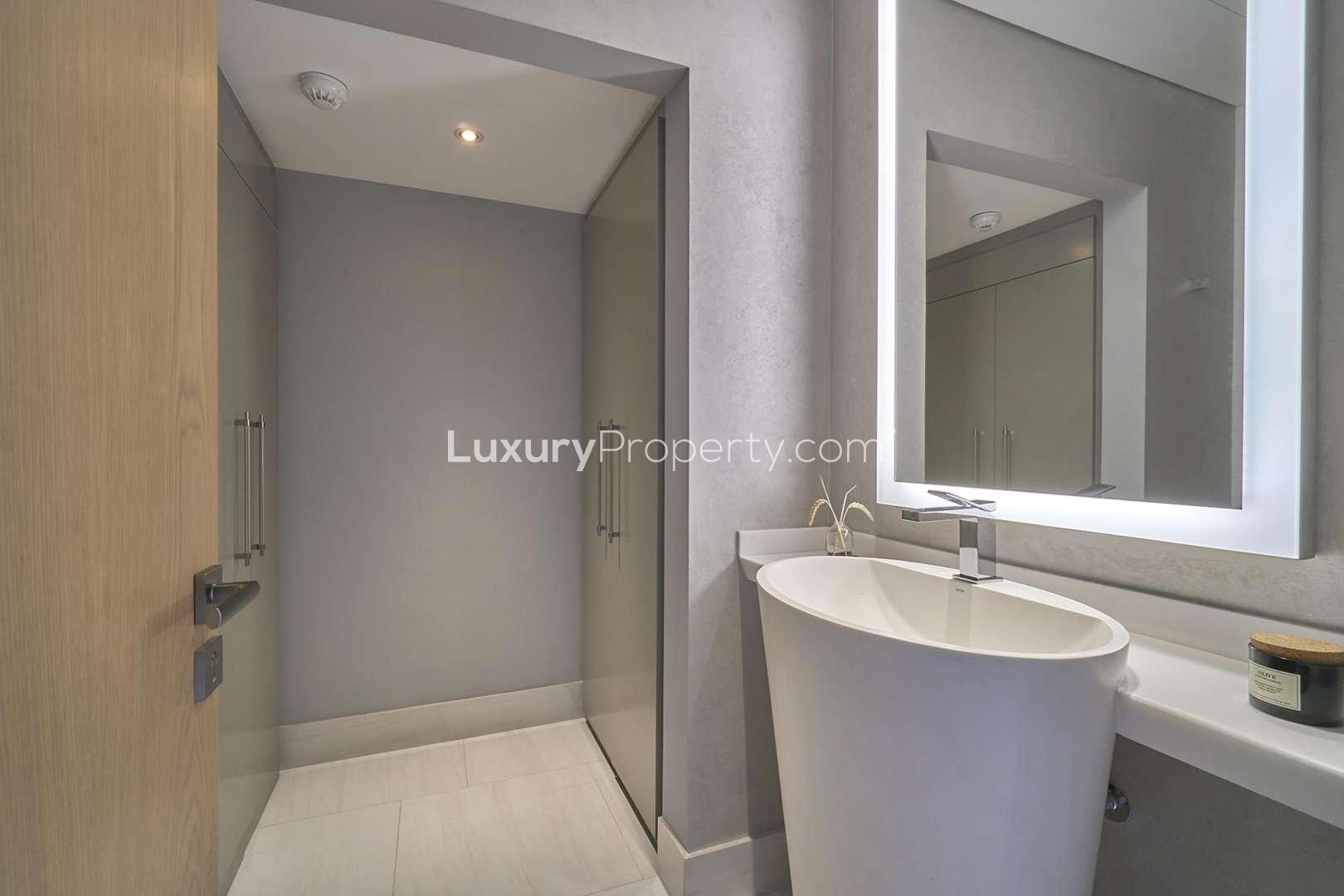 Studio apartment bedroom with modern decor in SLS Dubai Residences, Business Bay