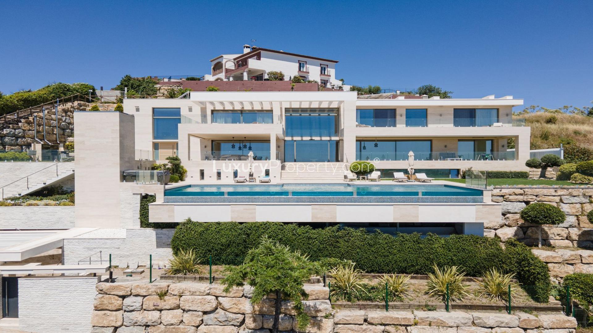 Luxury 5-bed villa with pool, La Alqueria, Benahavis, Málaga, for sale