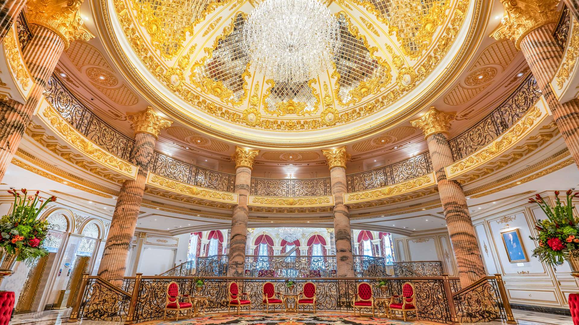 Exterior view of Kempinski Palm Residence apartment, lush gardens, Palm Jumeirah, Dubai