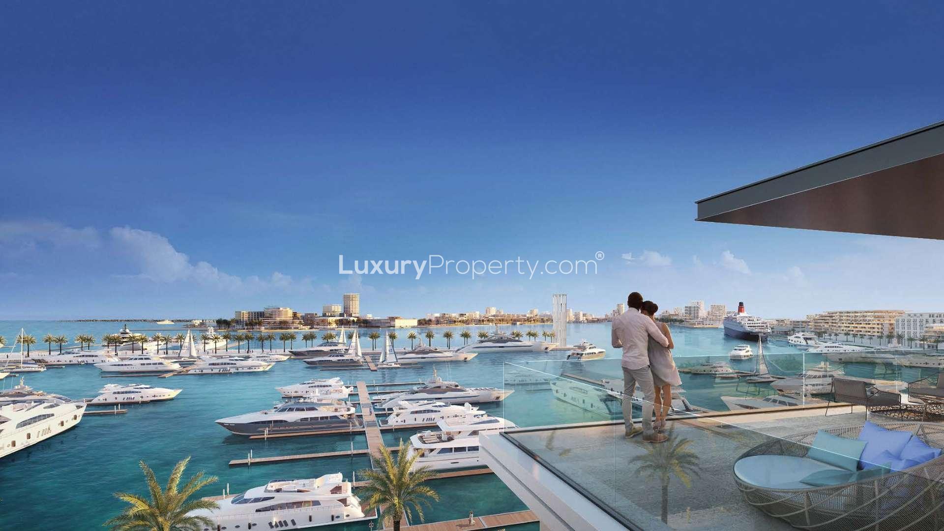 Studio apartment with marina view at Seagate, Rashid Yachts & Marina, Mina Rashid
